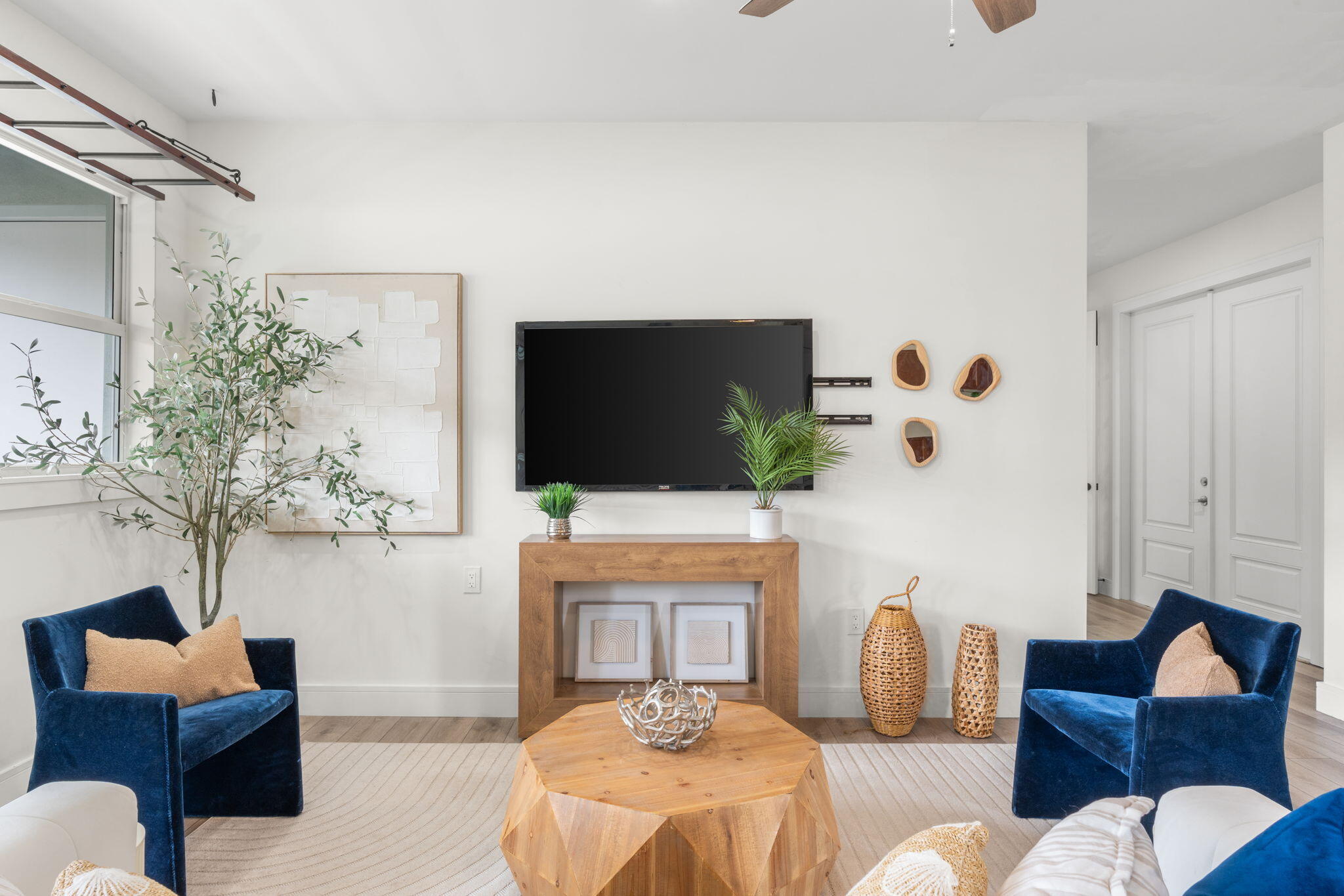 2510 N Lake Dr Boynton Beach, FL 33435