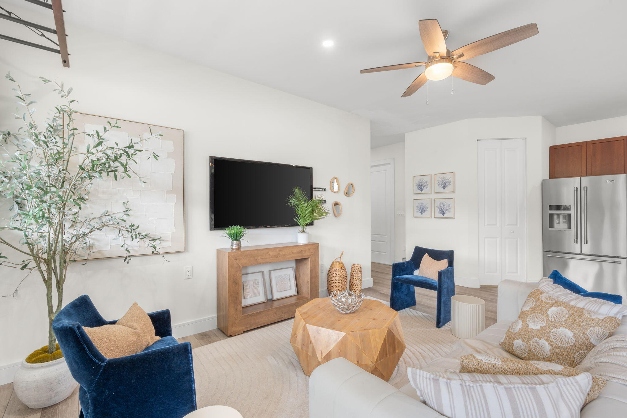 2510 N Lake Dr Boynton Beach, FL 33435