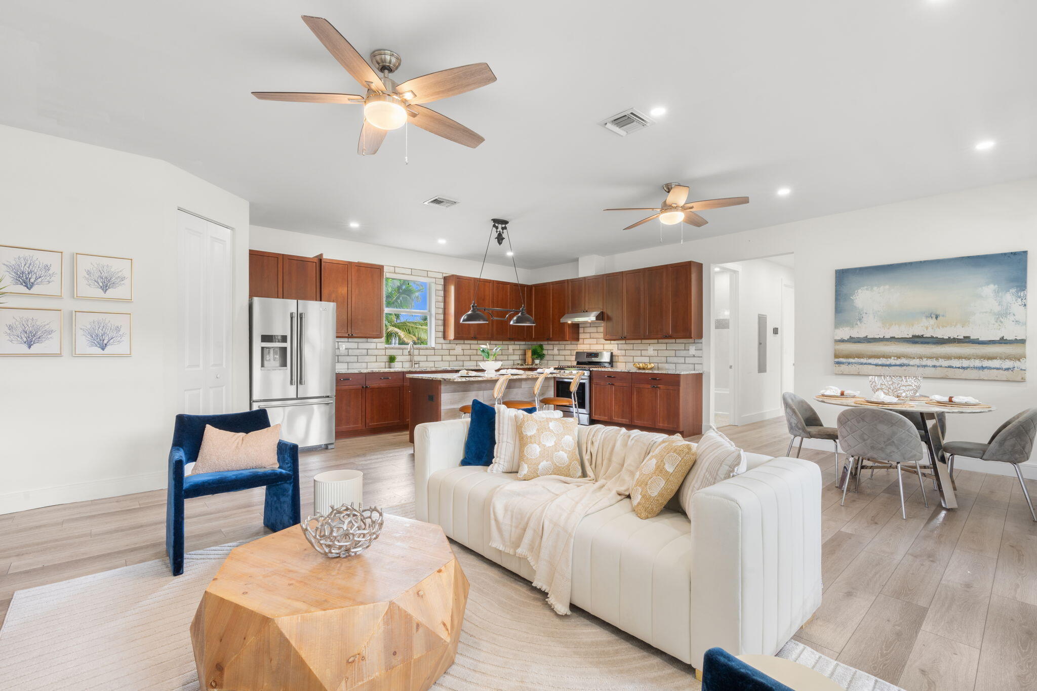 2510 N Lake Dr Boynton Beach, FL 33435