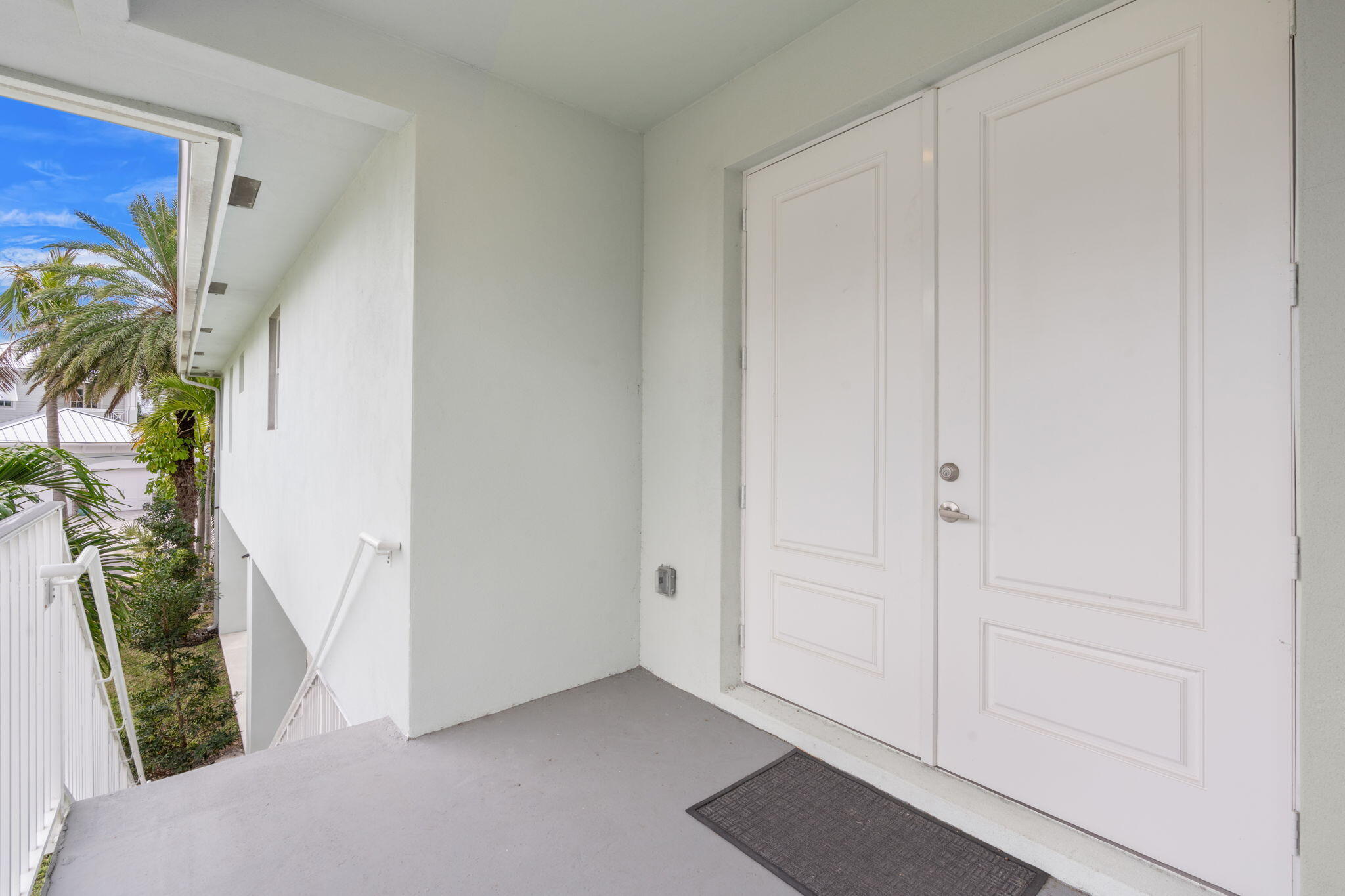 2510 N Lake Dr Boynton Beach, FL 33435