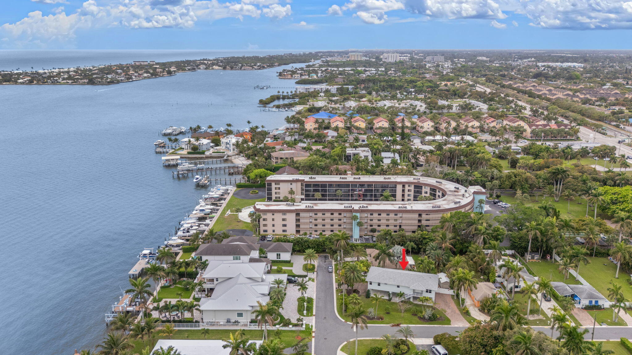 2510 N Lake Dr Boynton Beach, FL 33435