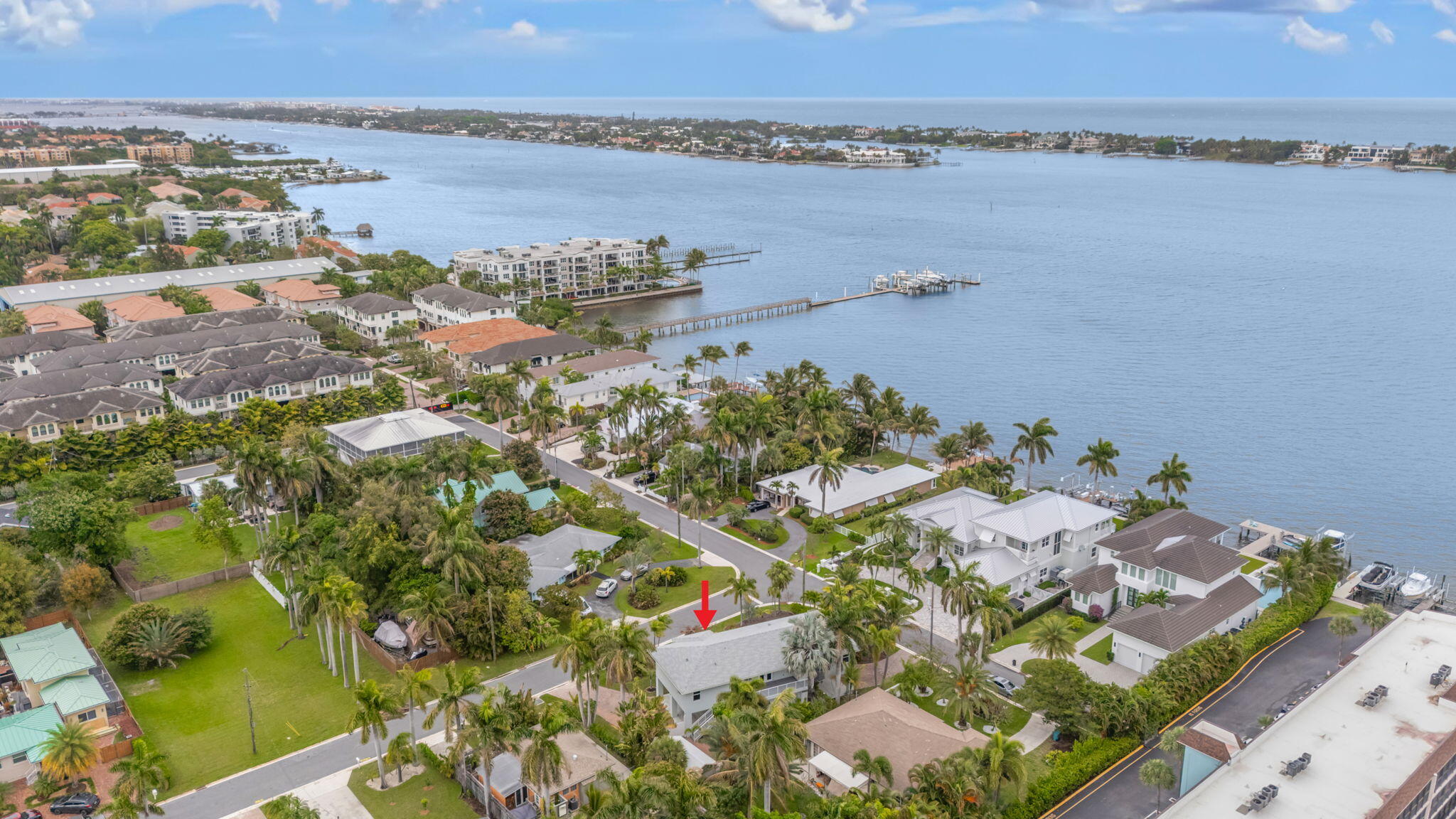 2510 N Lake Dr Boynton Beach, FL 33435