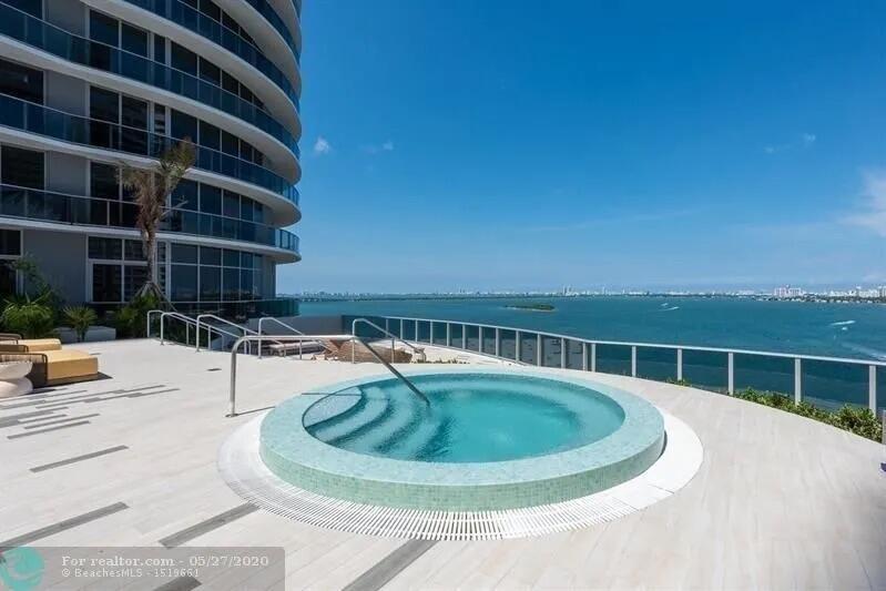 image Aria on the Bay2