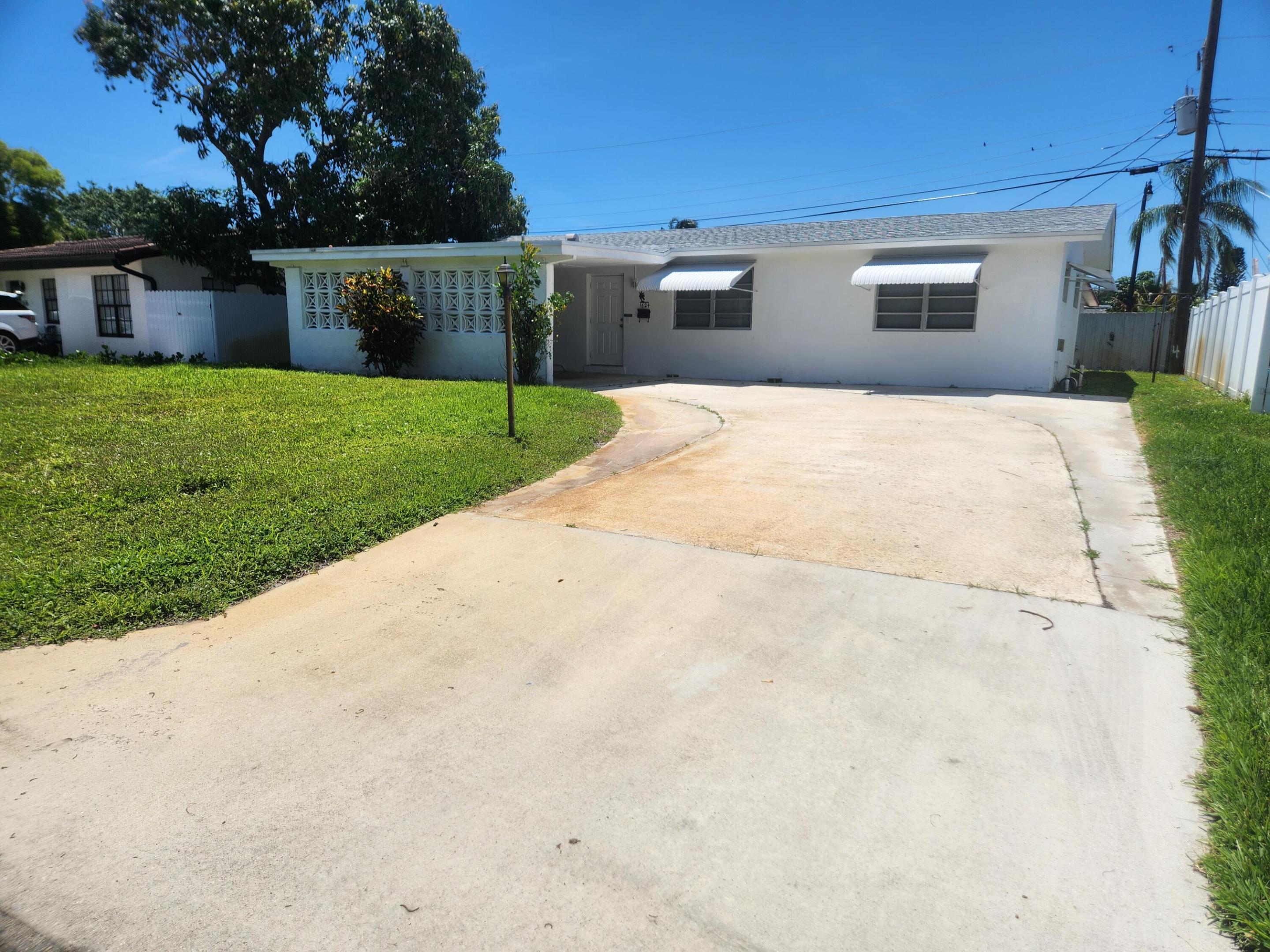 1624 NE 31st
