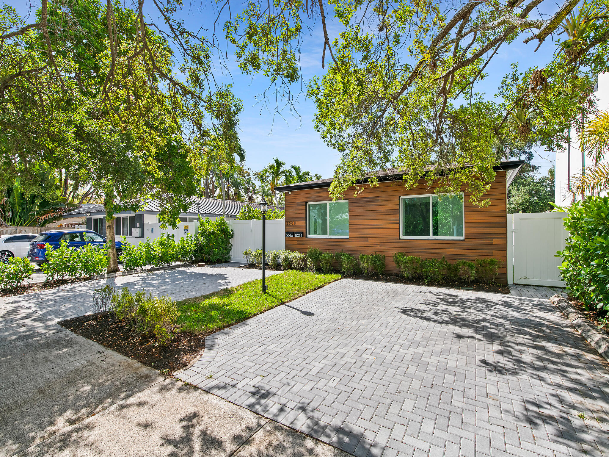 1508 NE 6th