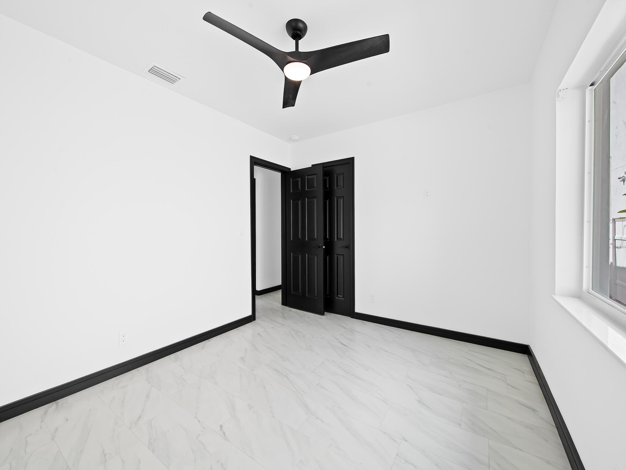 1508 NE 6th Fort Lauderdale, FL 33304
