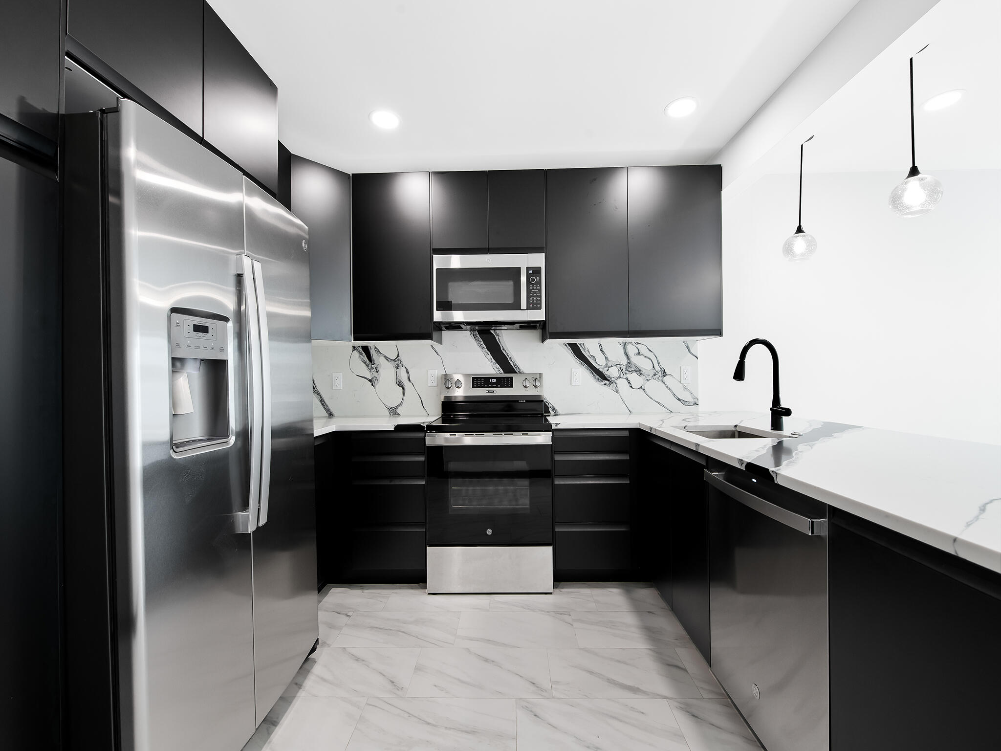1508 NE 6th Fort Lauderdale, FL 33304