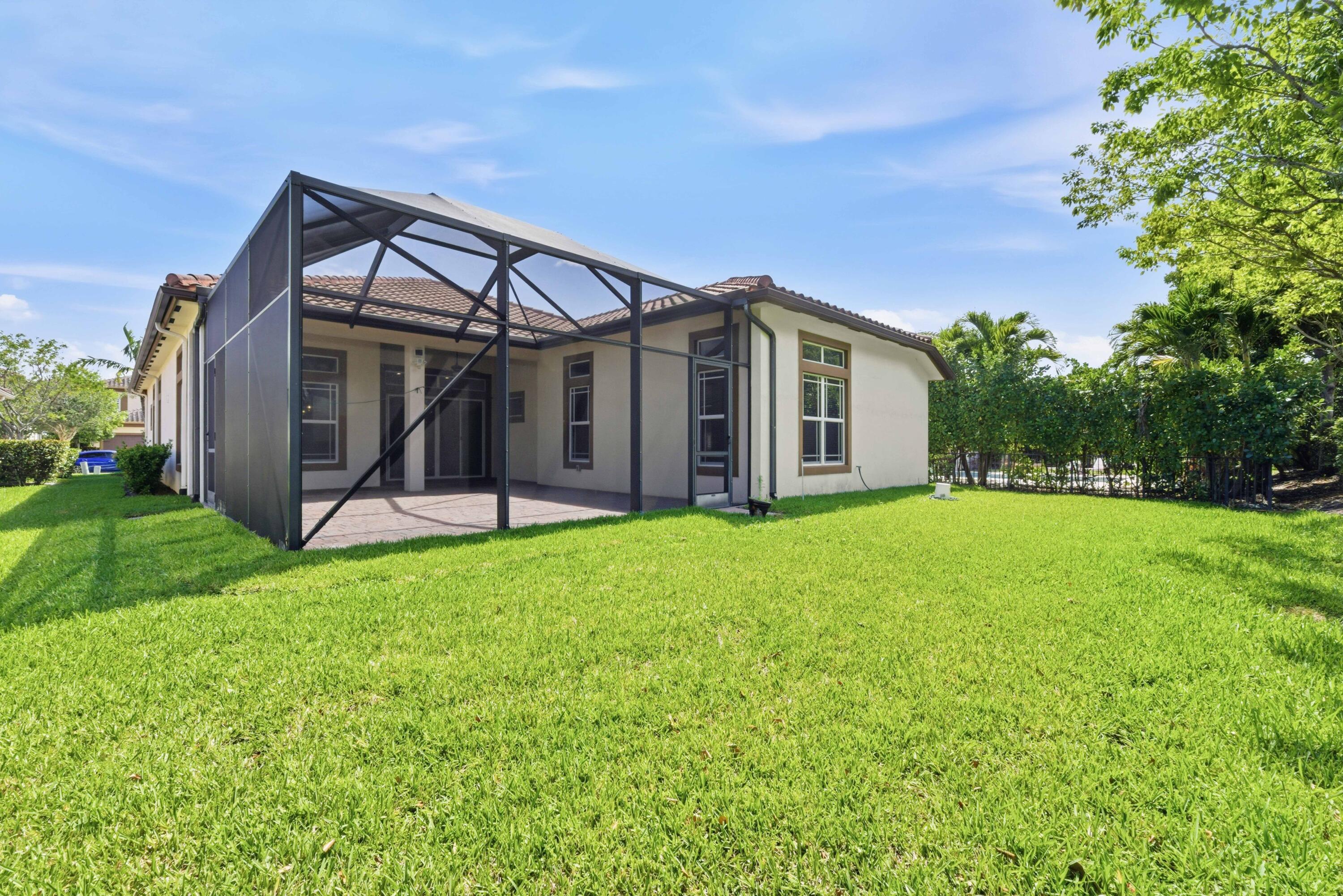 9871 Lakeview Parkland, FL 33076