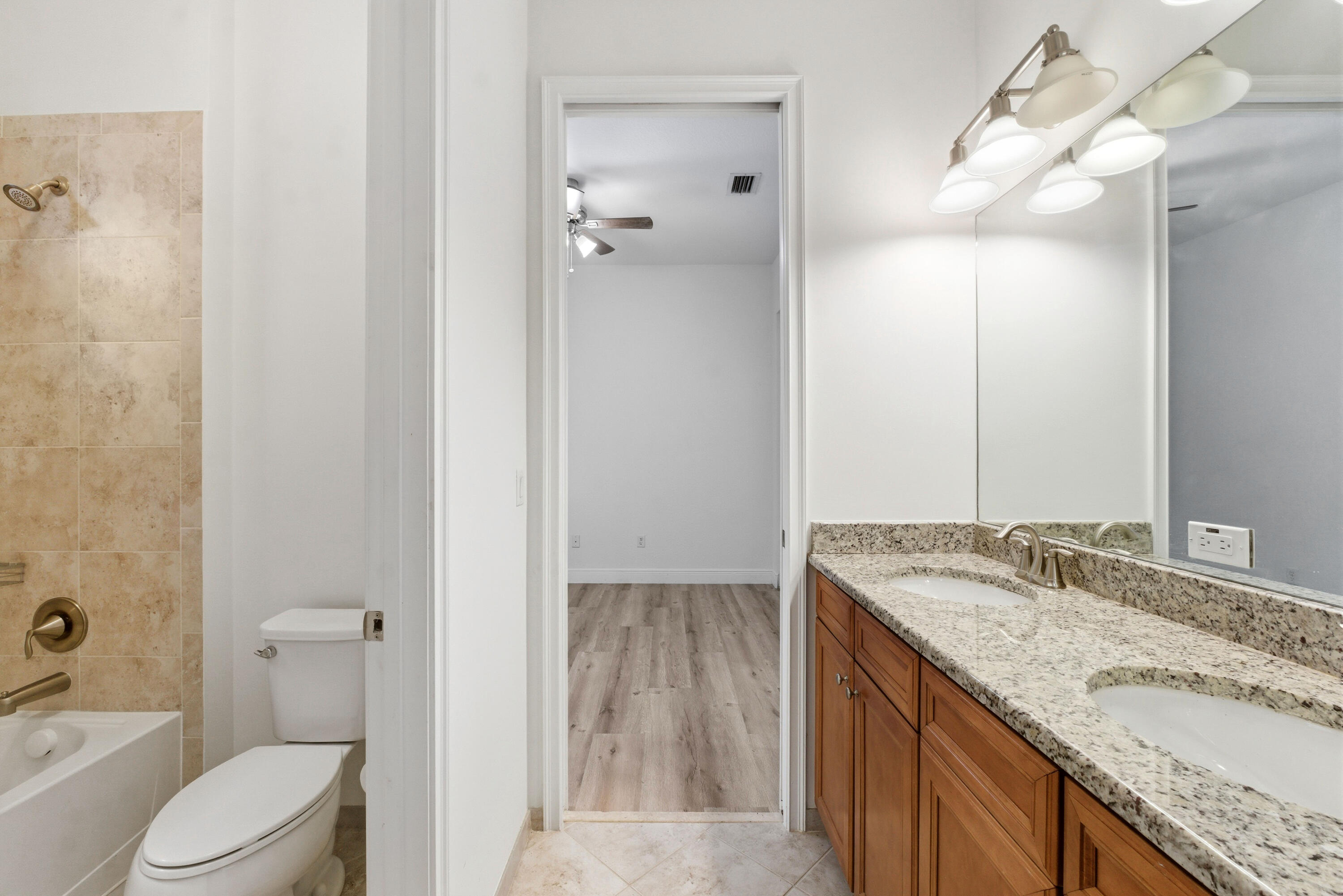9871 Lakeview Parkland, FL 33076