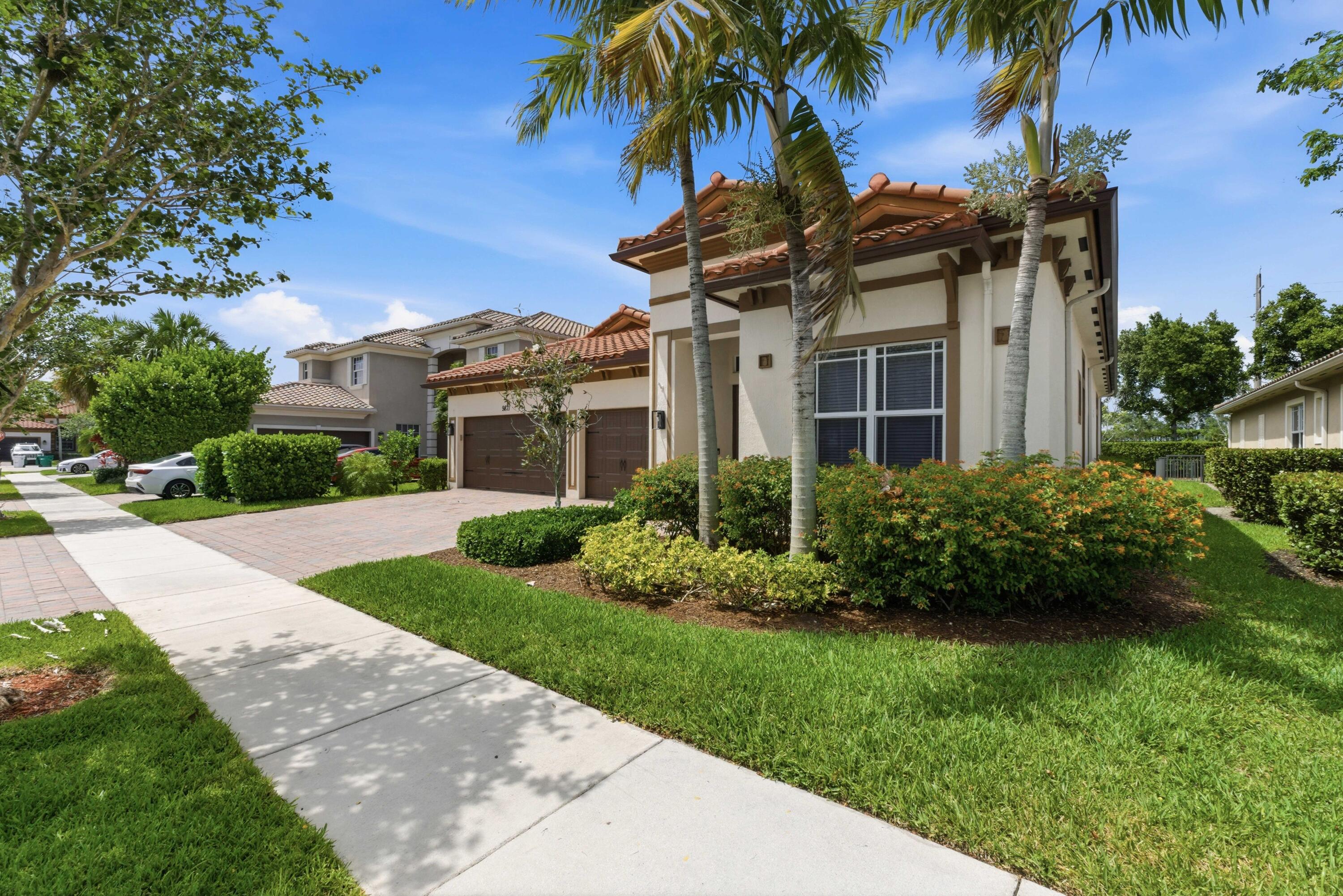 9871 Lakeview Parkland, FL 33076