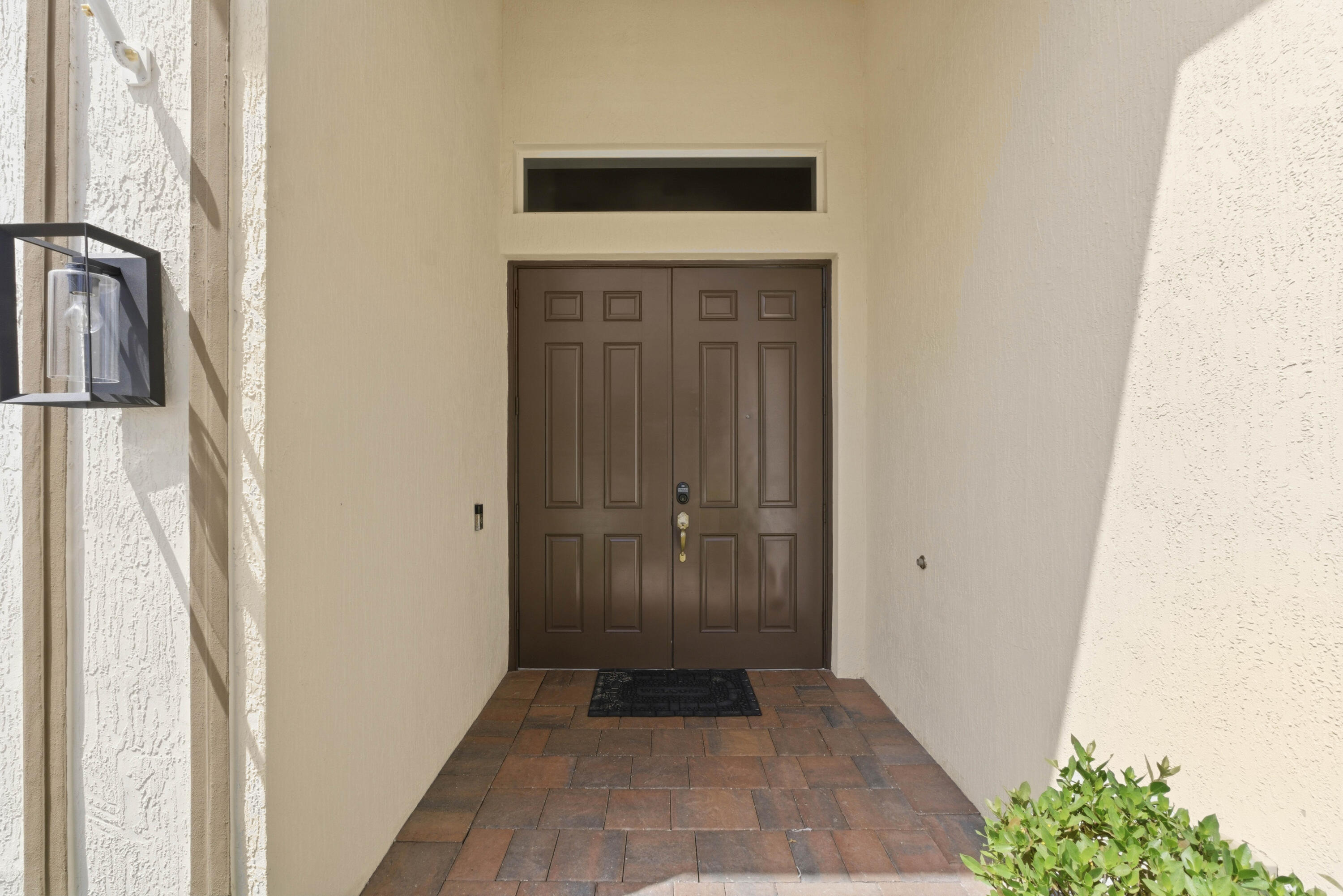 9871 Lakeview Parkland, FL 33076