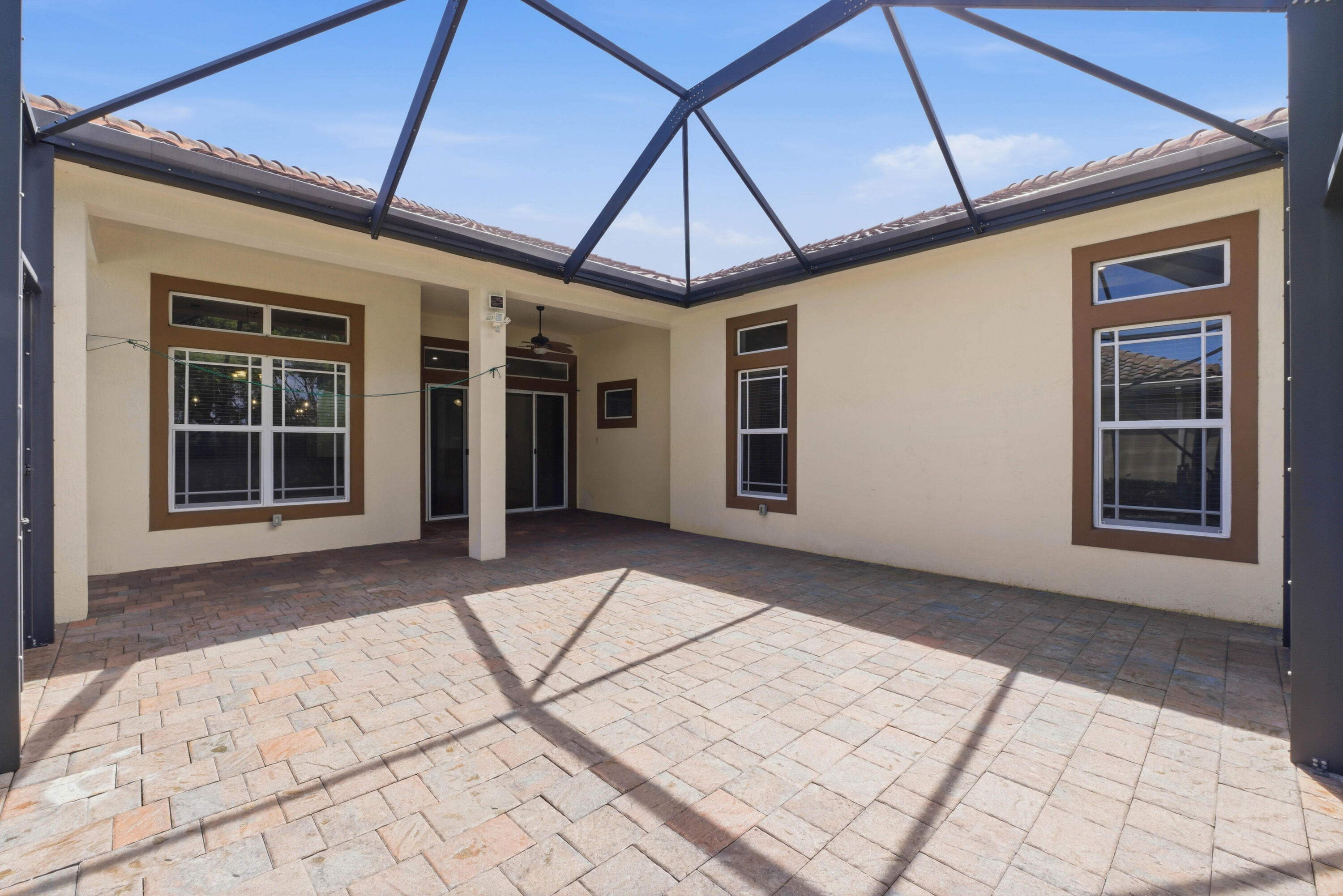9871 Lakeview Parkland, FL 33076
