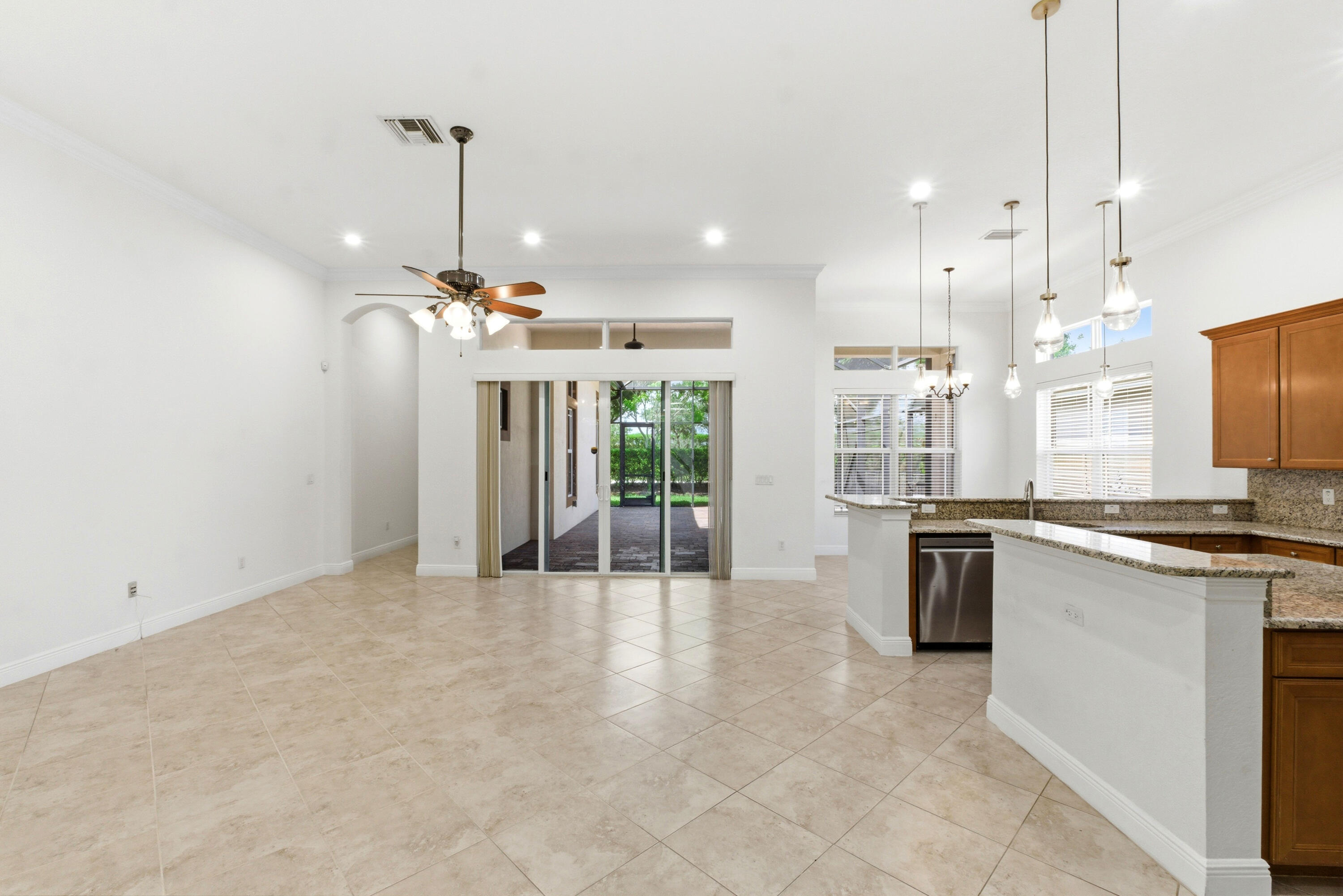9871 Lakeview Parkland, FL 33076