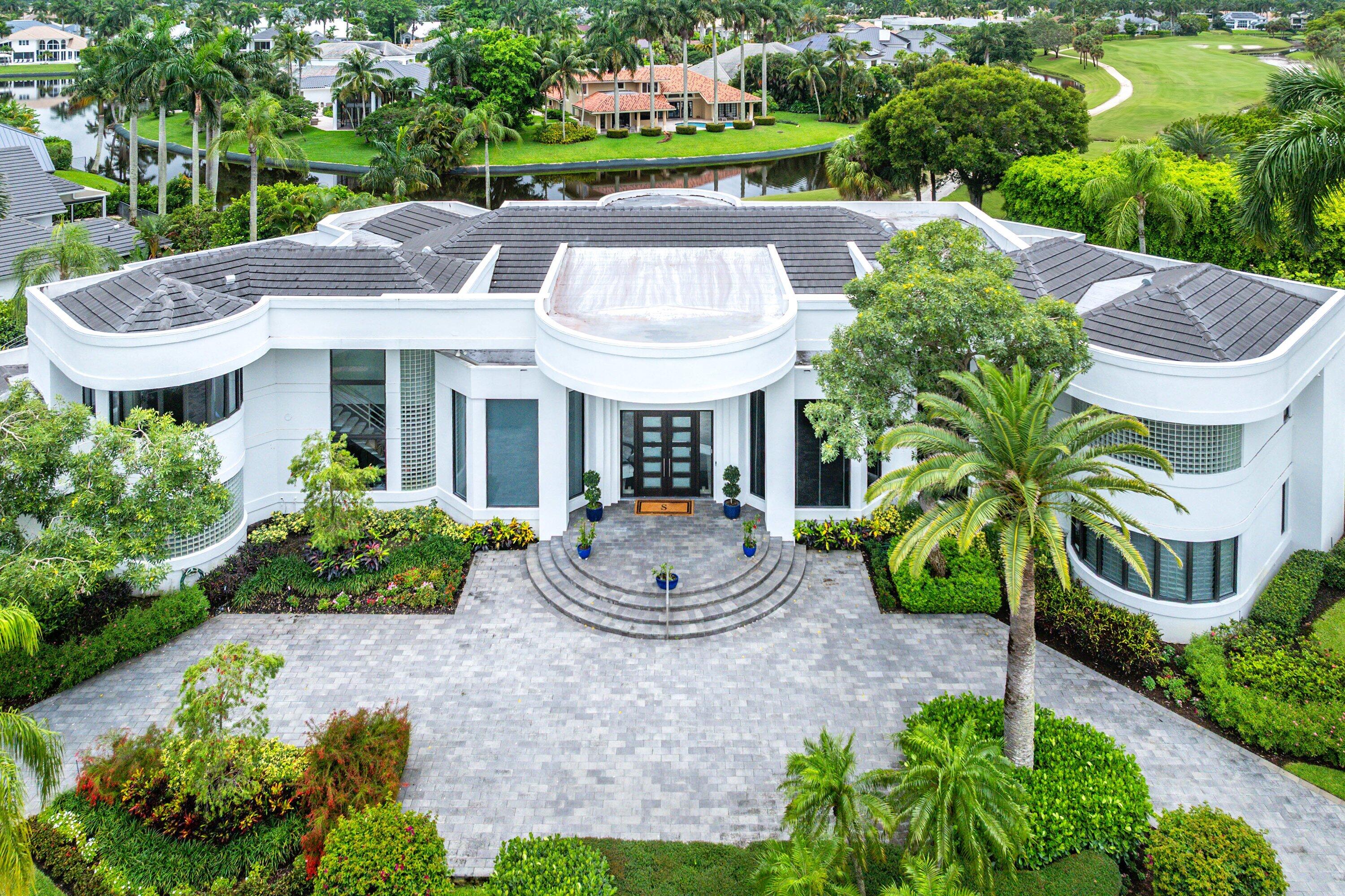 7027 Queenferry Cir