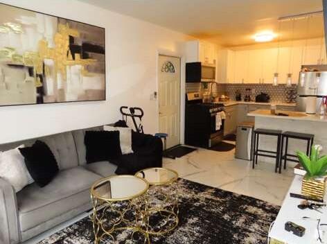 306 NE 6th #1-4 Hallandale Beach, FL 33009