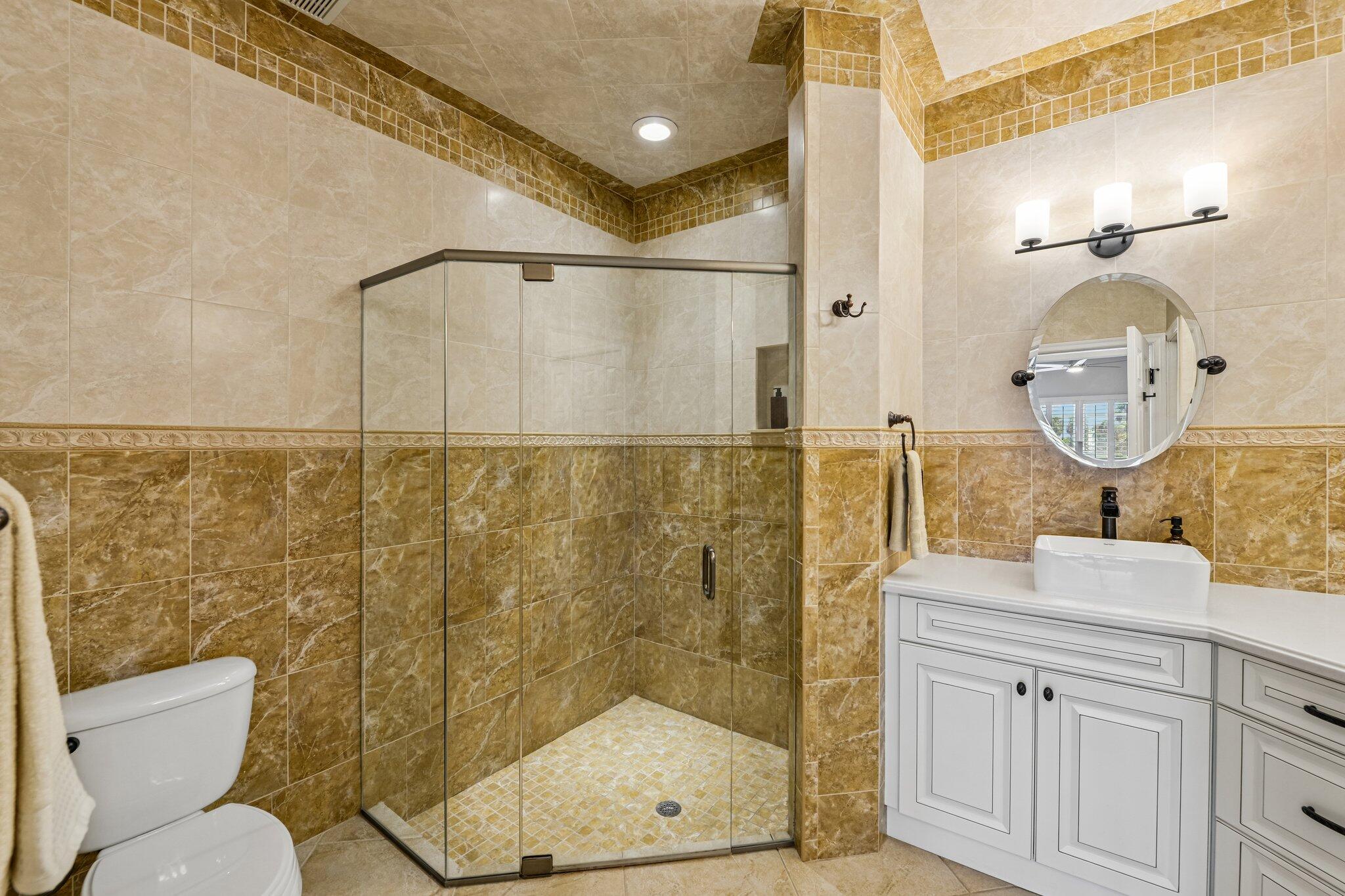 692 W Palm Aire Pompano Beach, FL 33069