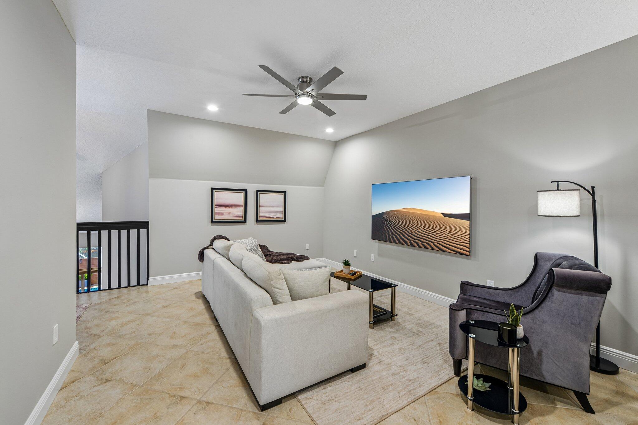 692 W Palm Aire Pompano Beach, FL 33069