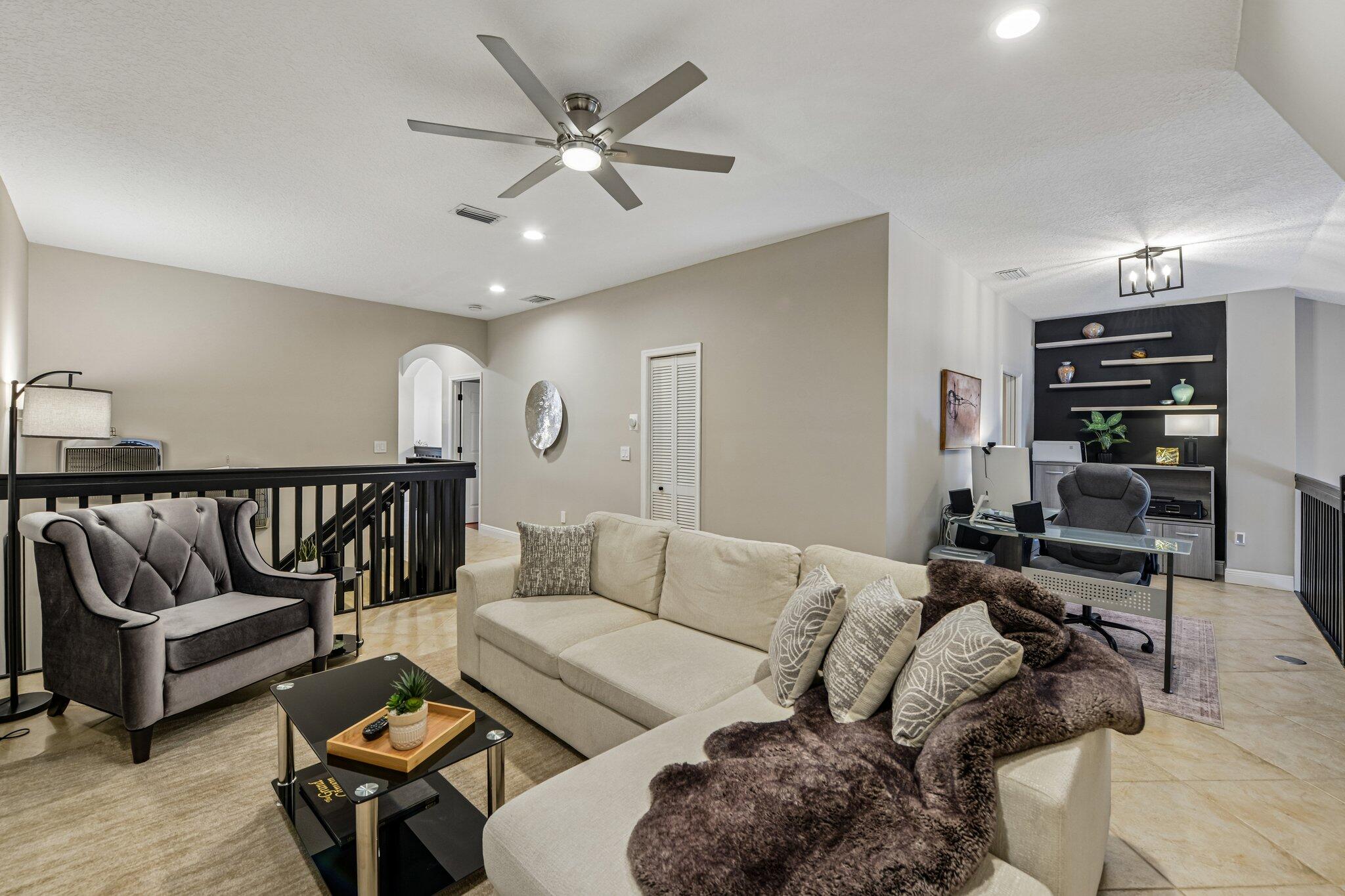 692 W Palm Aire Pompano Beach, FL 33069