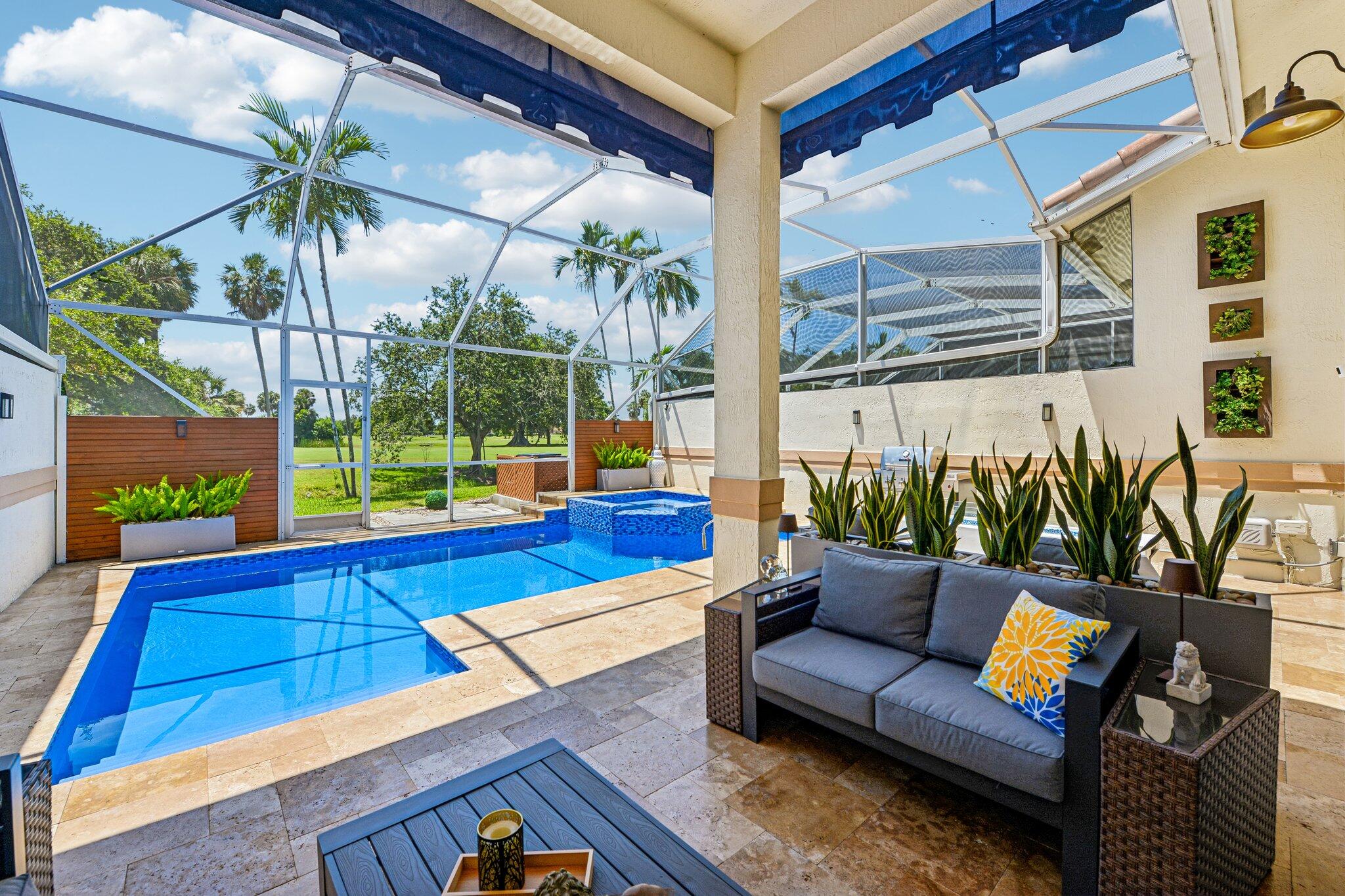 692 W Palm Aire Pompano Beach, FL 33069