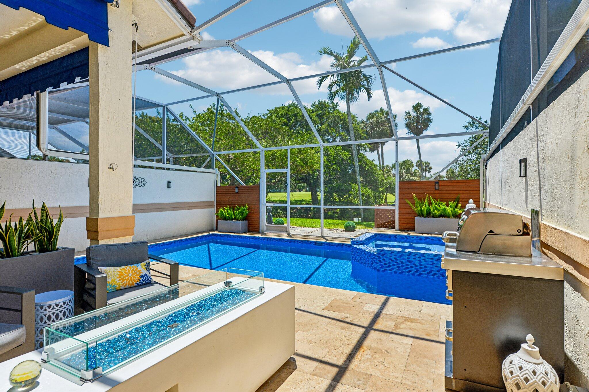 692 W Palm Aire Pompano Beach, FL 33069