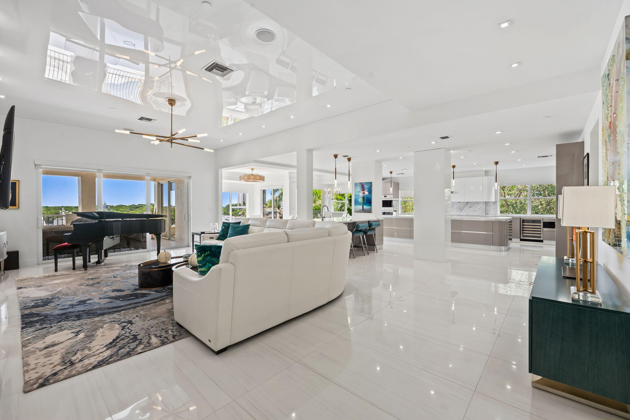 1050 Seminole #Phb Fort Lauderdale, FL 33304