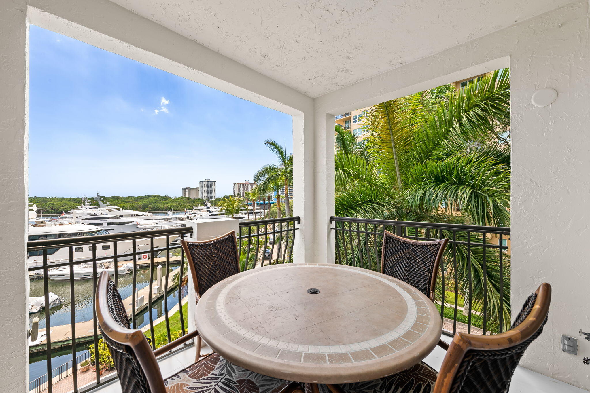 1050 Seminole #Phb Fort Lauderdale, FL 33304