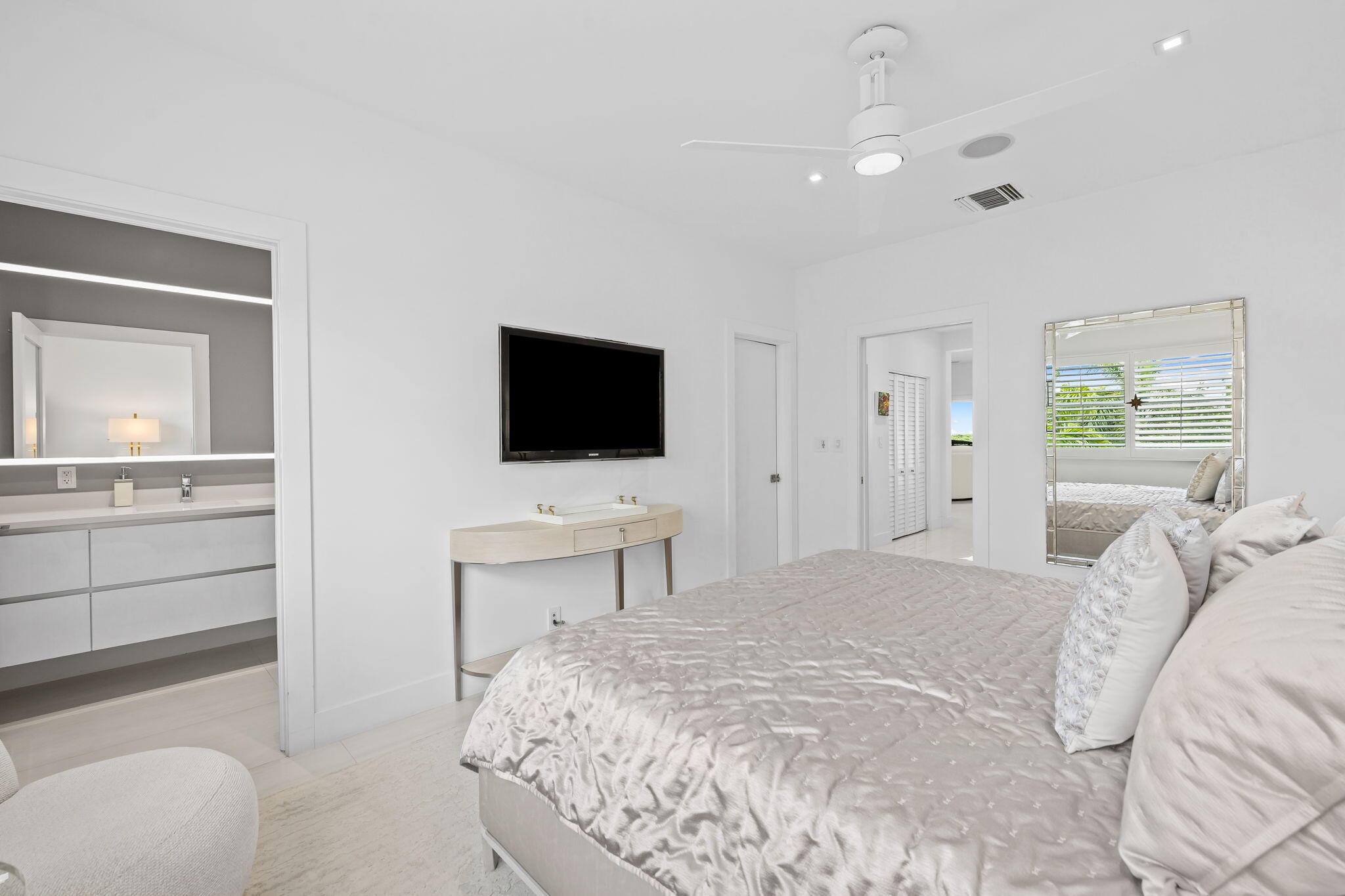 1050 Seminole #Phb Fort Lauderdale, FL 33304