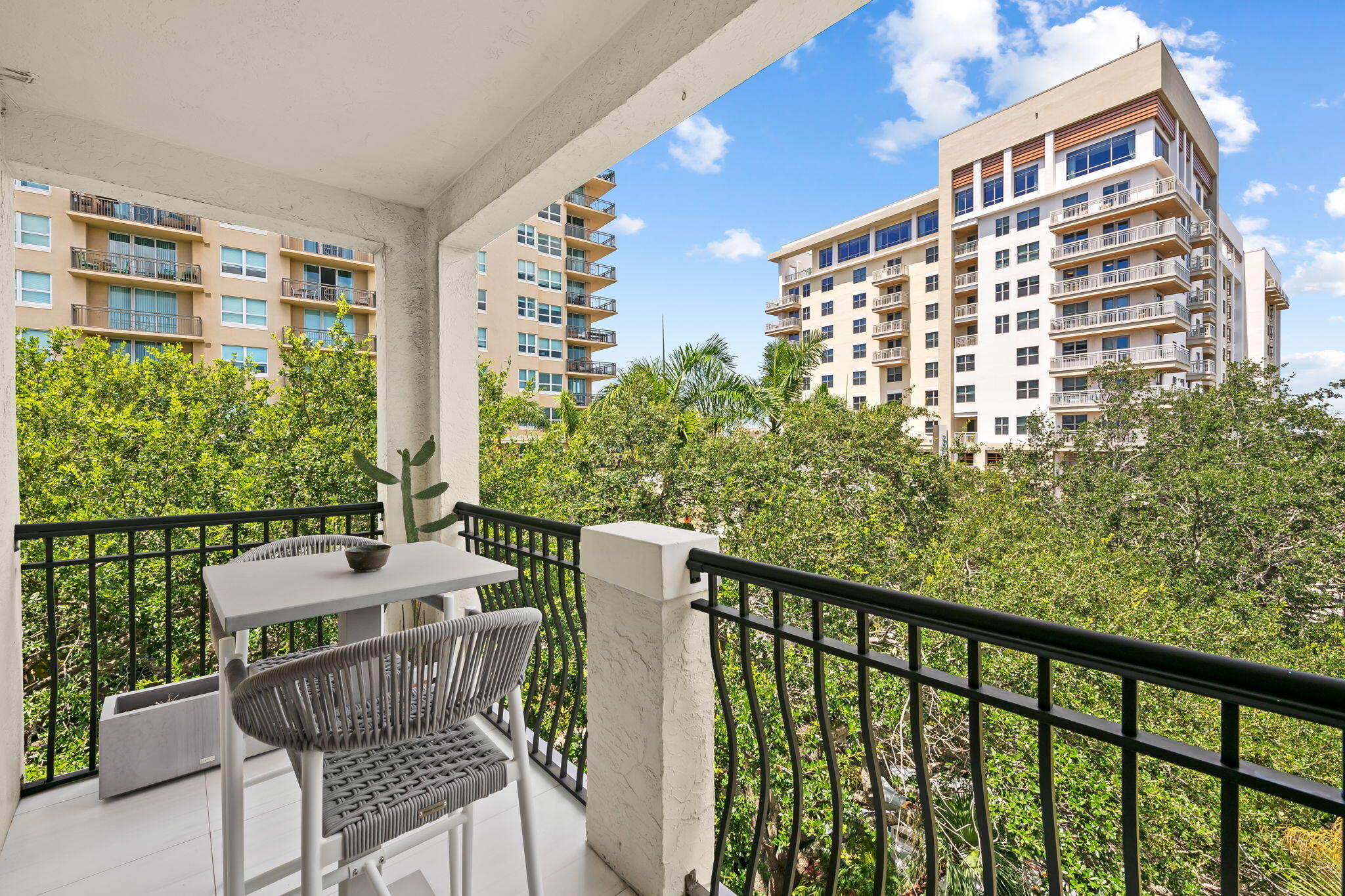 1050 Seminole #Phb Fort Lauderdale, FL 33304