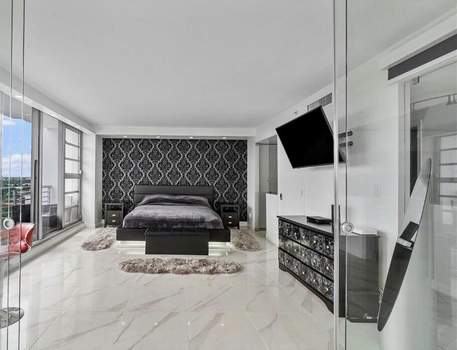 1720 Harrison #15a