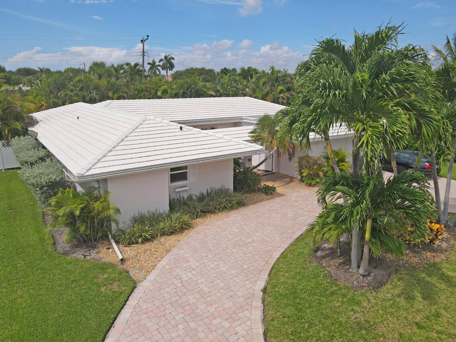 1211 Bimini Riviera Beach, FL 33404