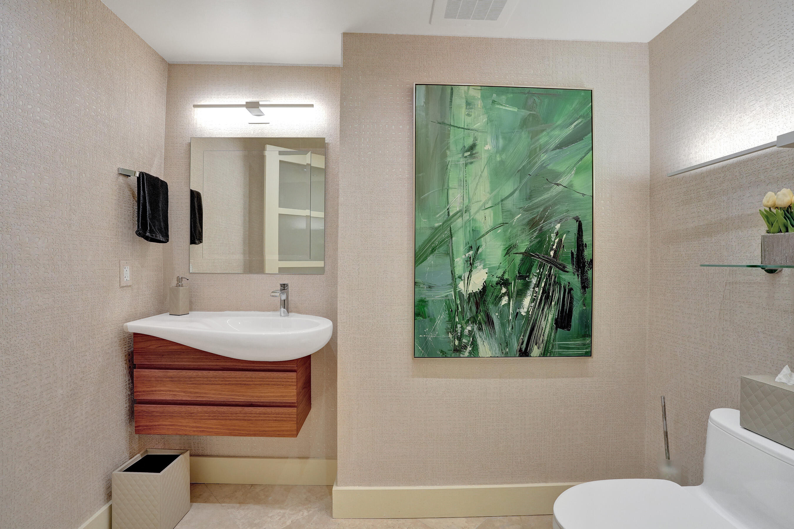 333 Las Olas #2906 Fort Lauderdale, FL 33301