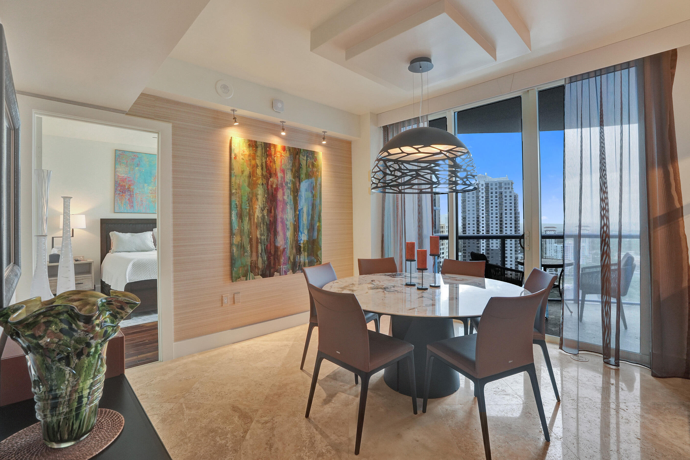 333 Las Olas #2906 Fort Lauderdale, FL 33301