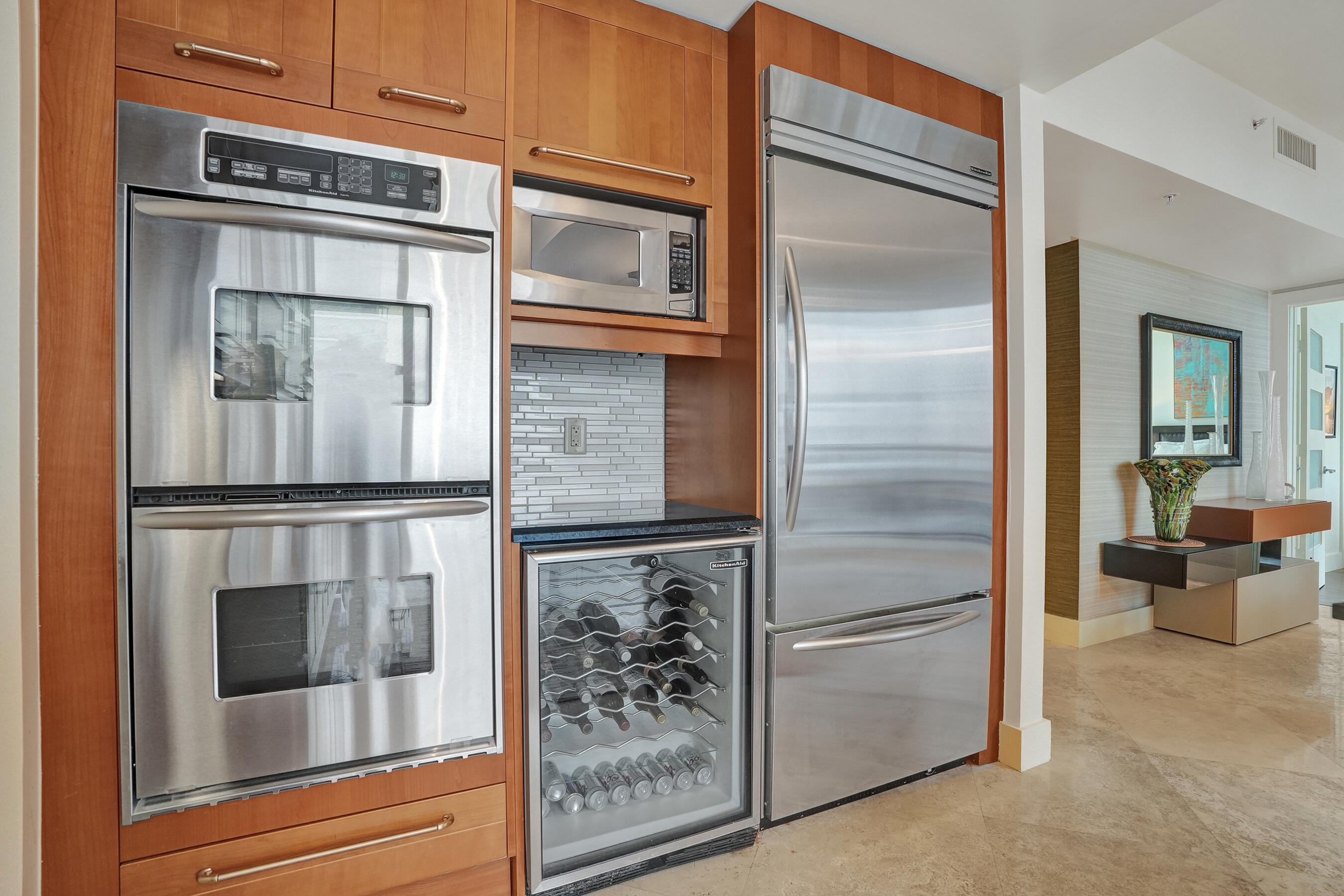 333 Las Olas #2906 Fort Lauderdale, FL 33301