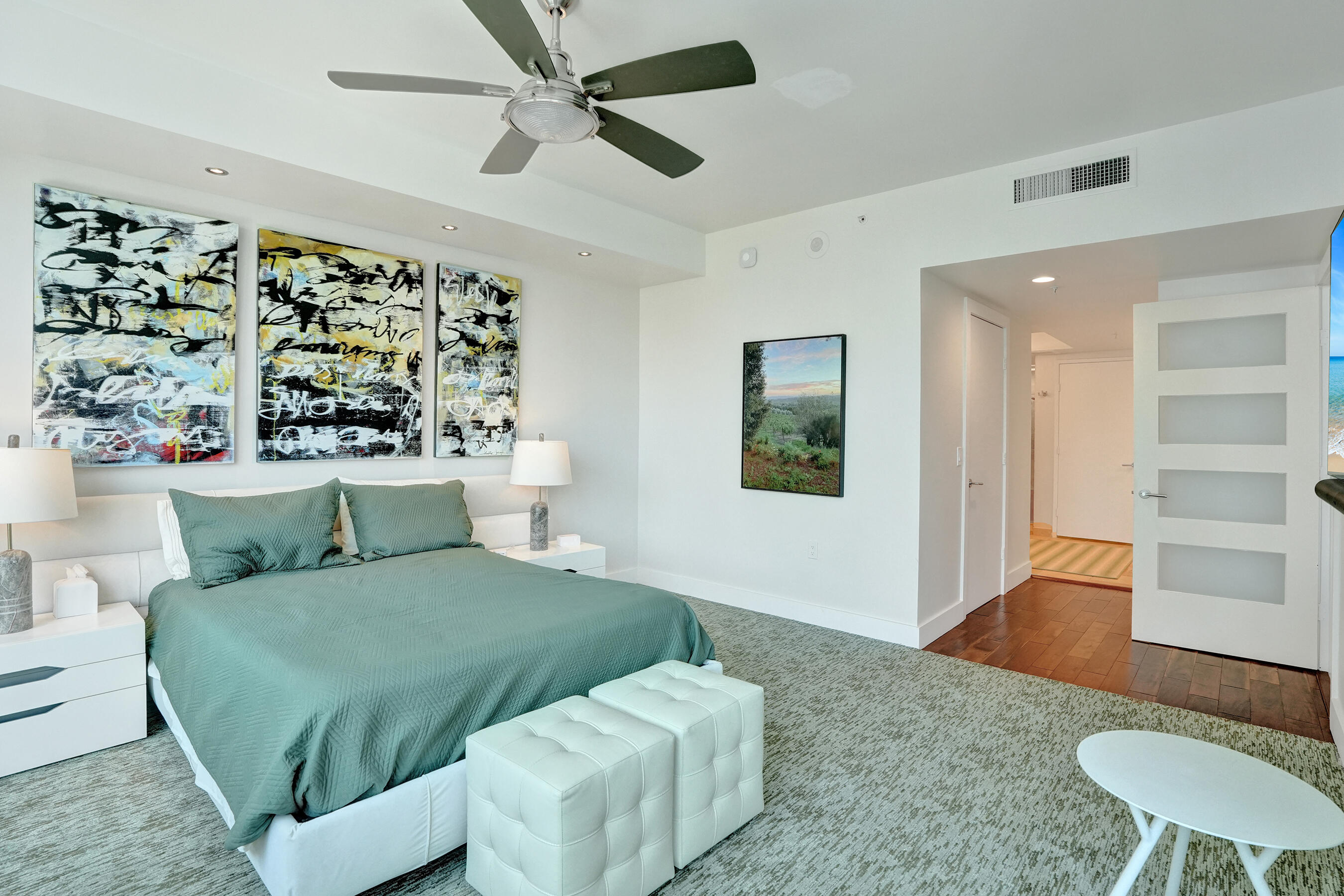 333 Las Olas #2906 Fort Lauderdale, FL 33301