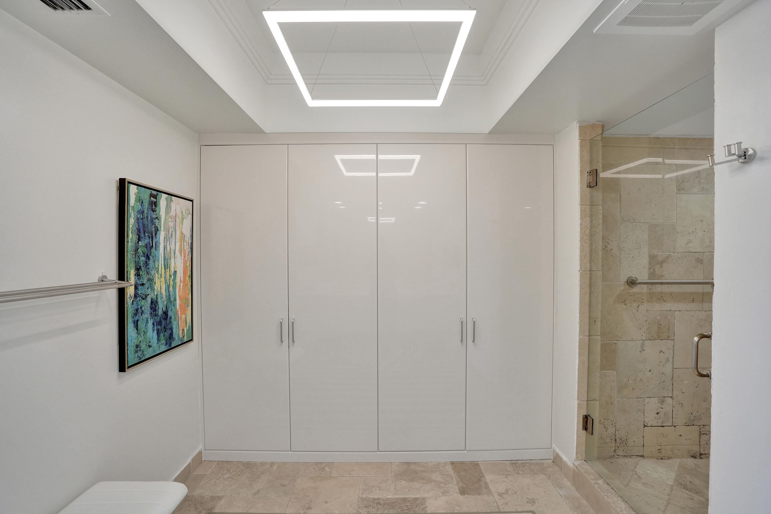 333 Las Olas #2906 Fort Lauderdale, FL 33301