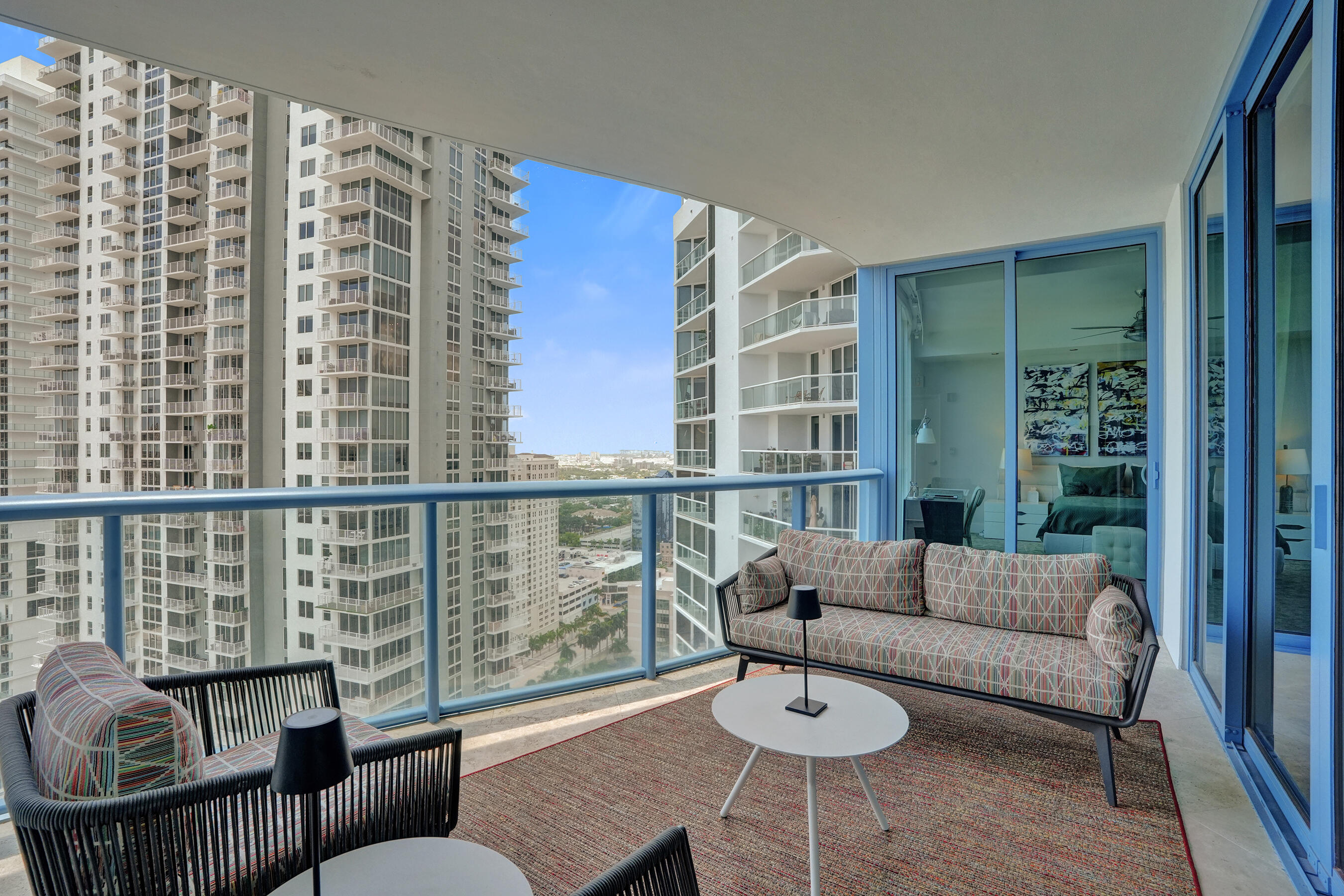 333 Las Olas #2906 Fort Lauderdale, FL 33301