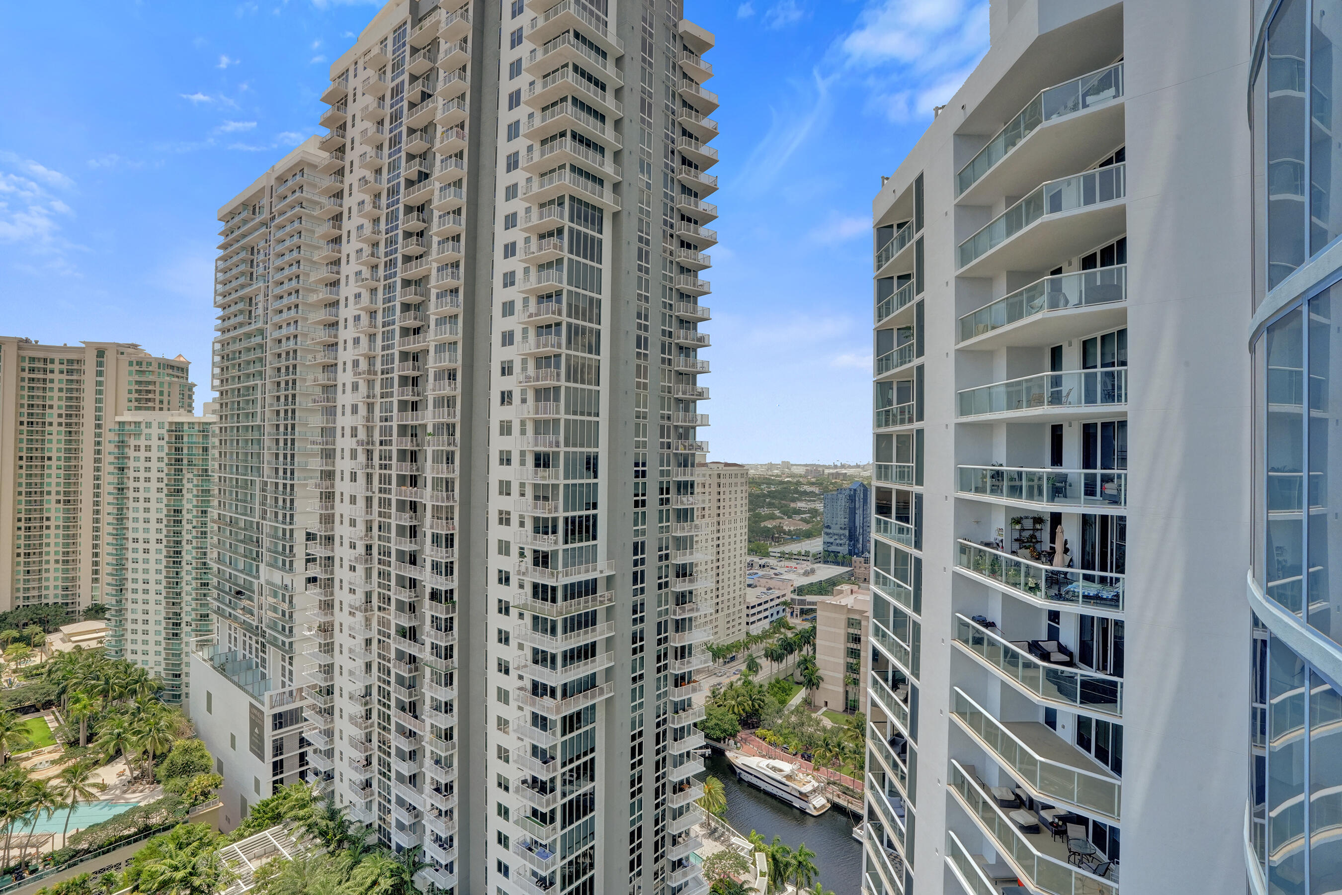 333 Las Olas #2906 Fort Lauderdale, FL 33301