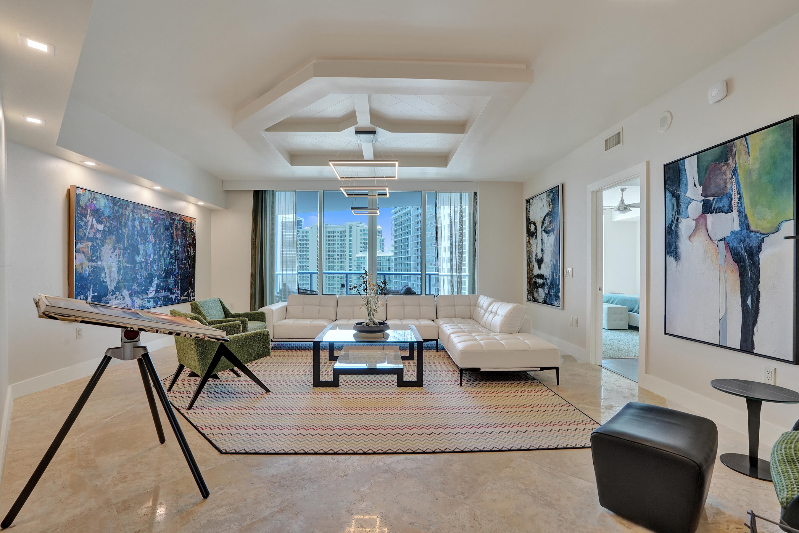 333 Las Olas #2906 Fort Lauderdale, FL 33301