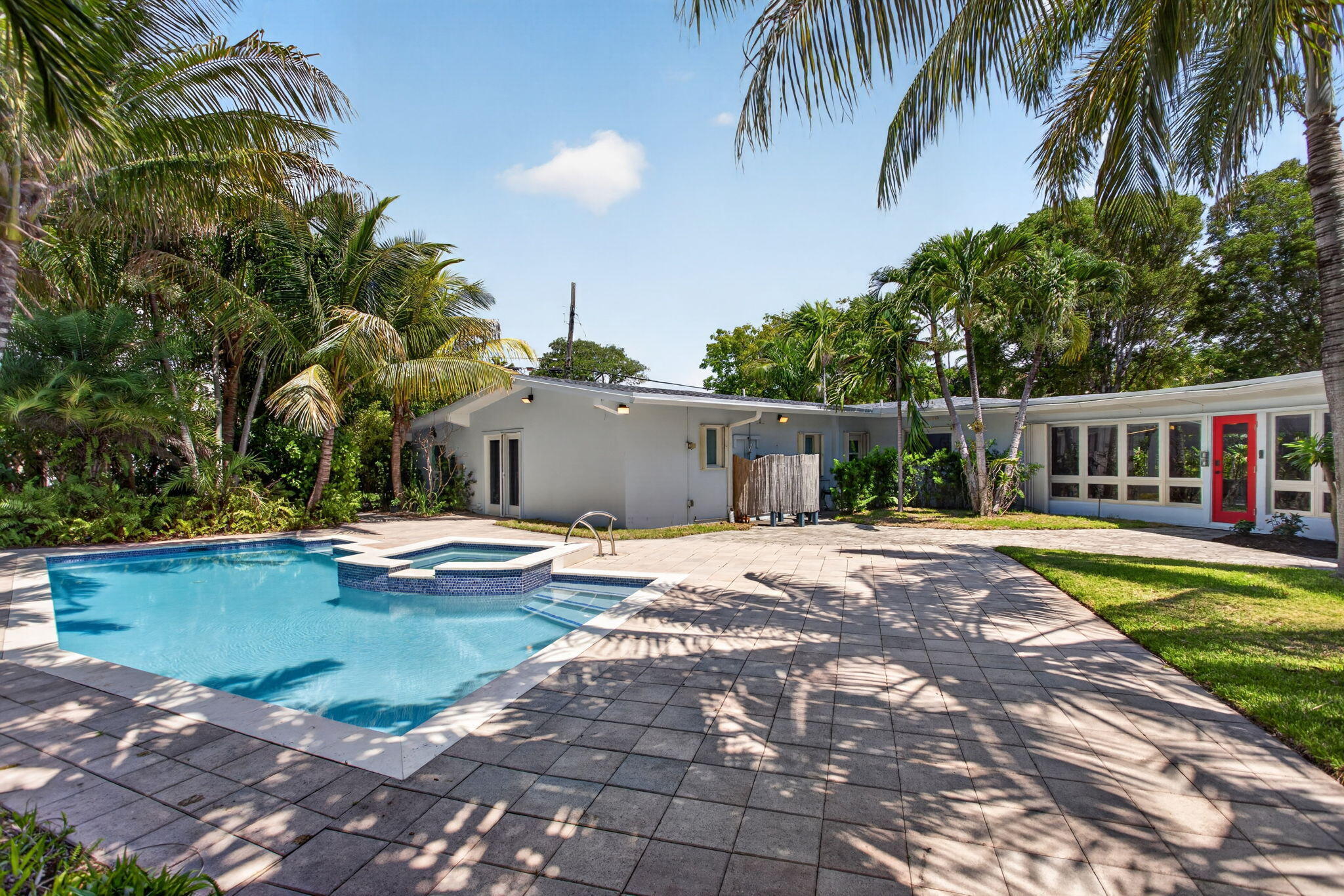 2614 NE 15th Fort Lauderdale, FL 33304