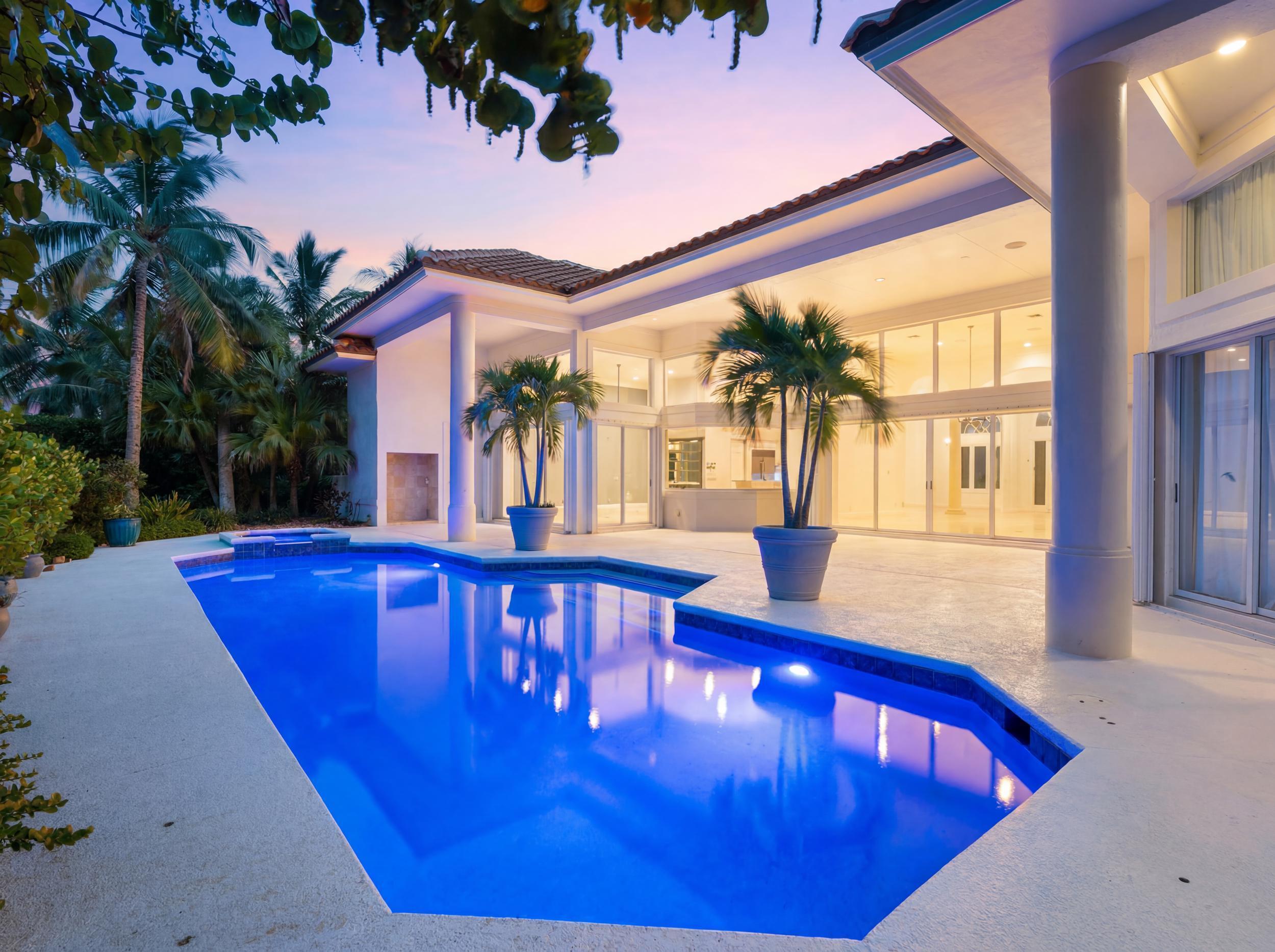 6841 SE Harbor Stuart, FL 34996