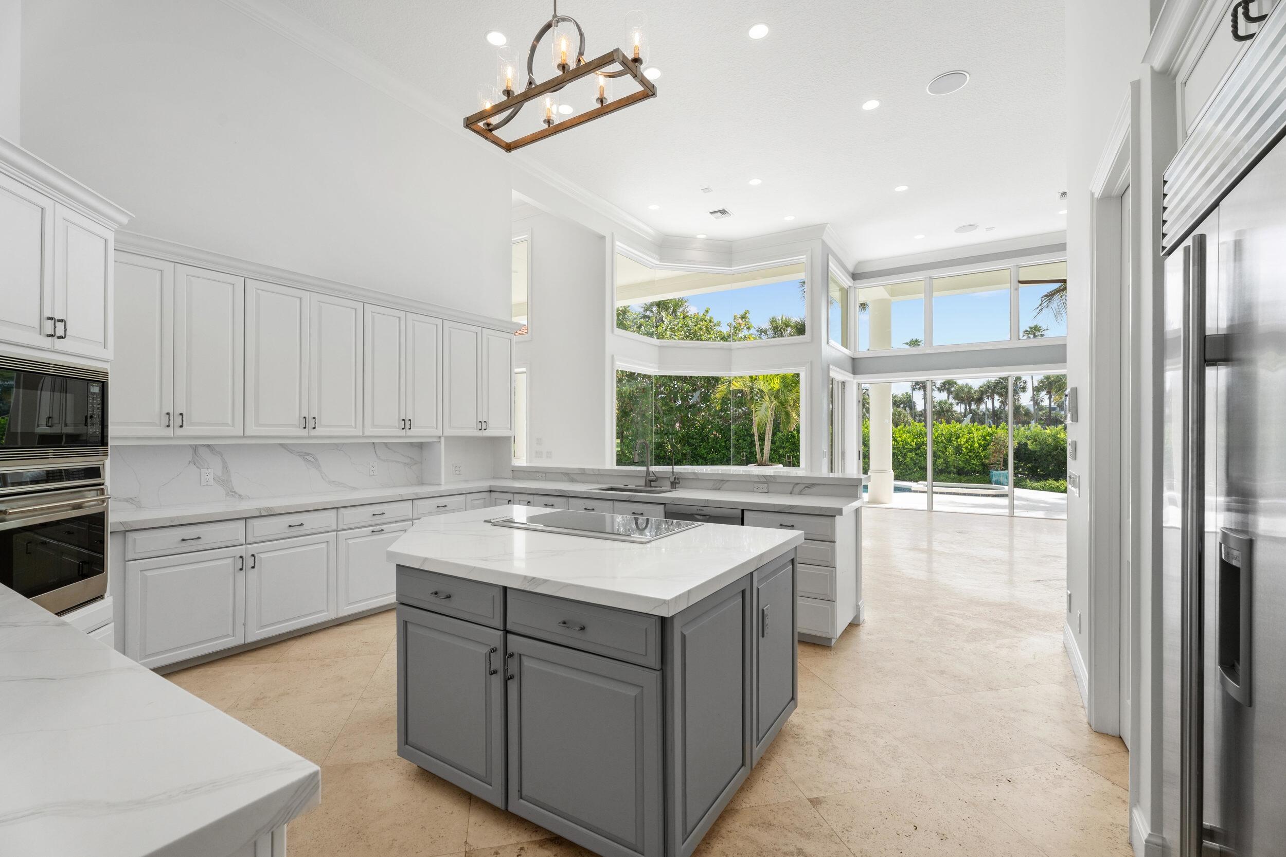6841 SE Harbor Stuart, FL 34996