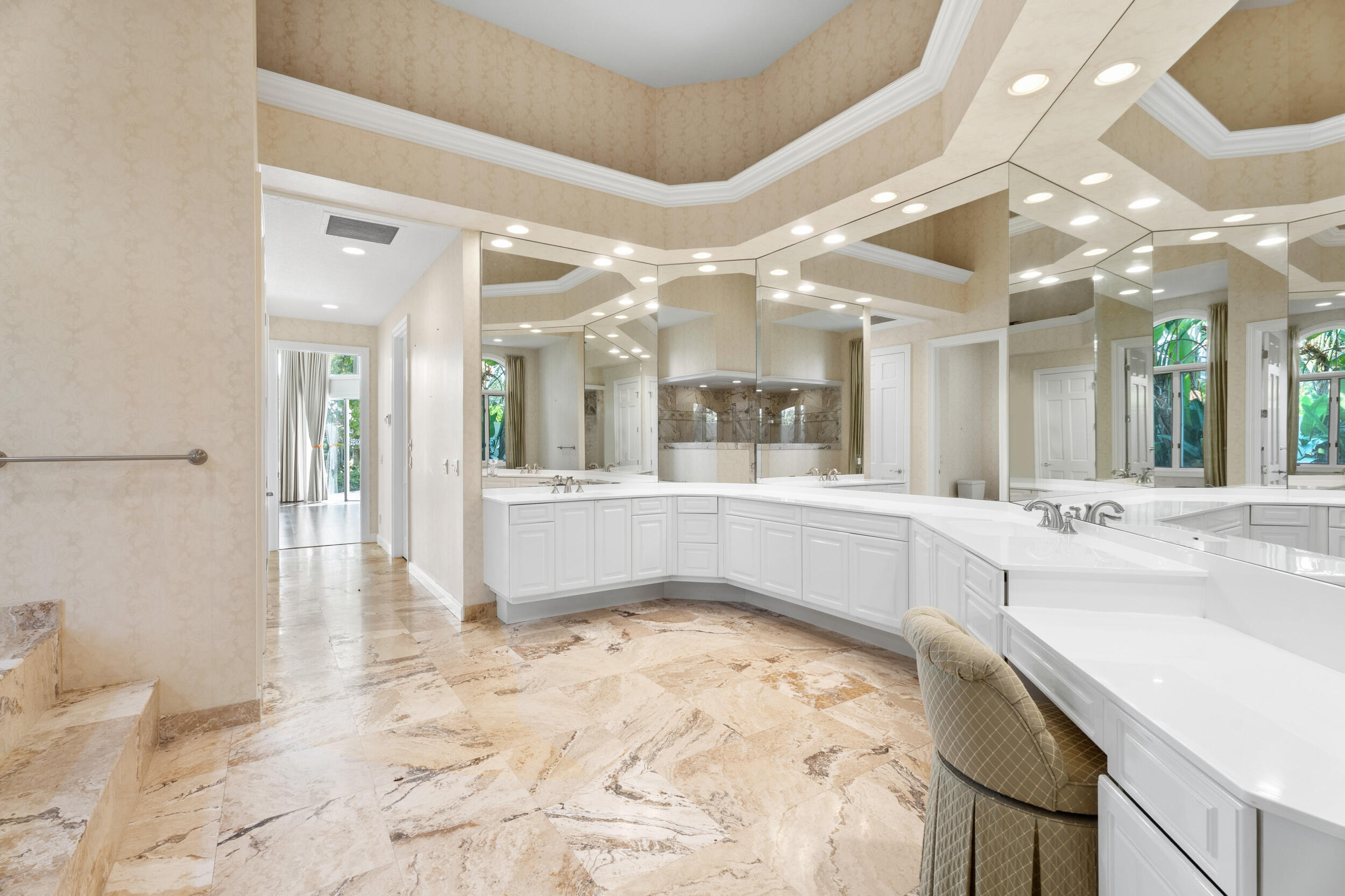 6841 SE Harbor Stuart, FL 34996