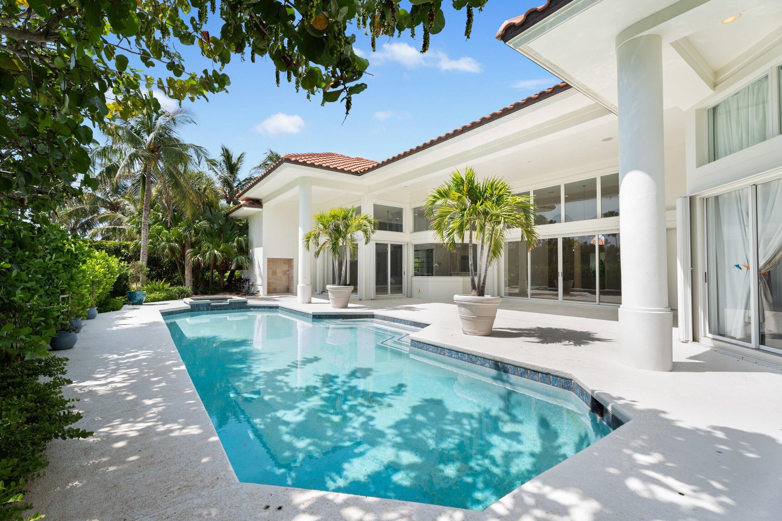 6841 SE Harbor Stuart, FL 34996