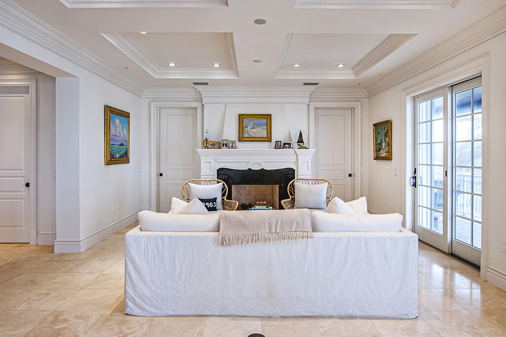 1010 Easter Lily #204 Vero Beach, FL 32963