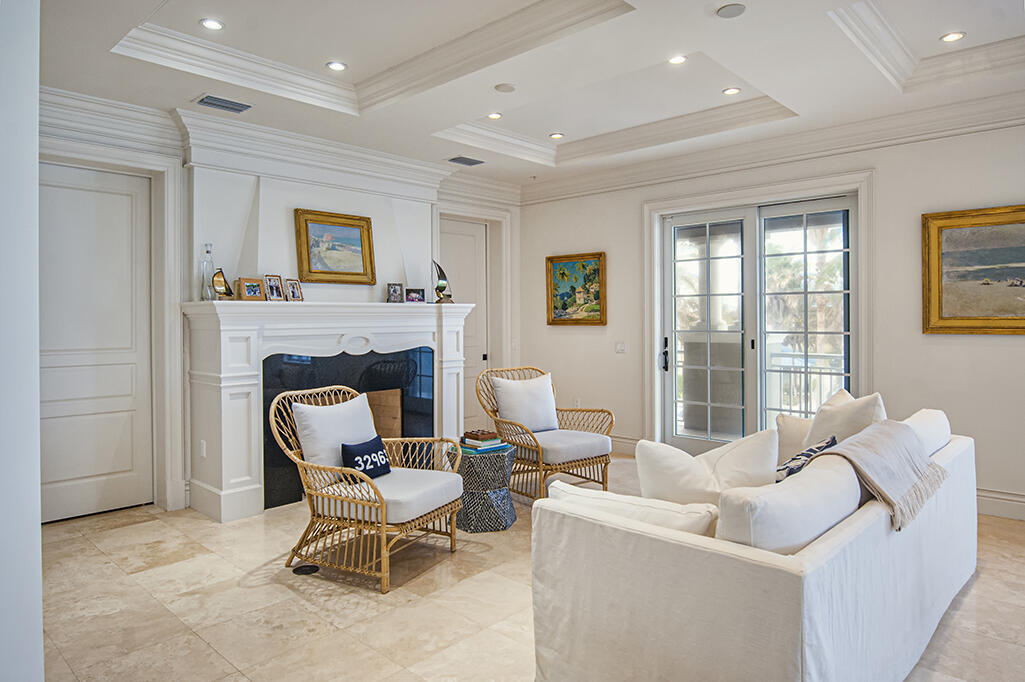 1010 Easter Lily #204 Vero Beach, FL 32963