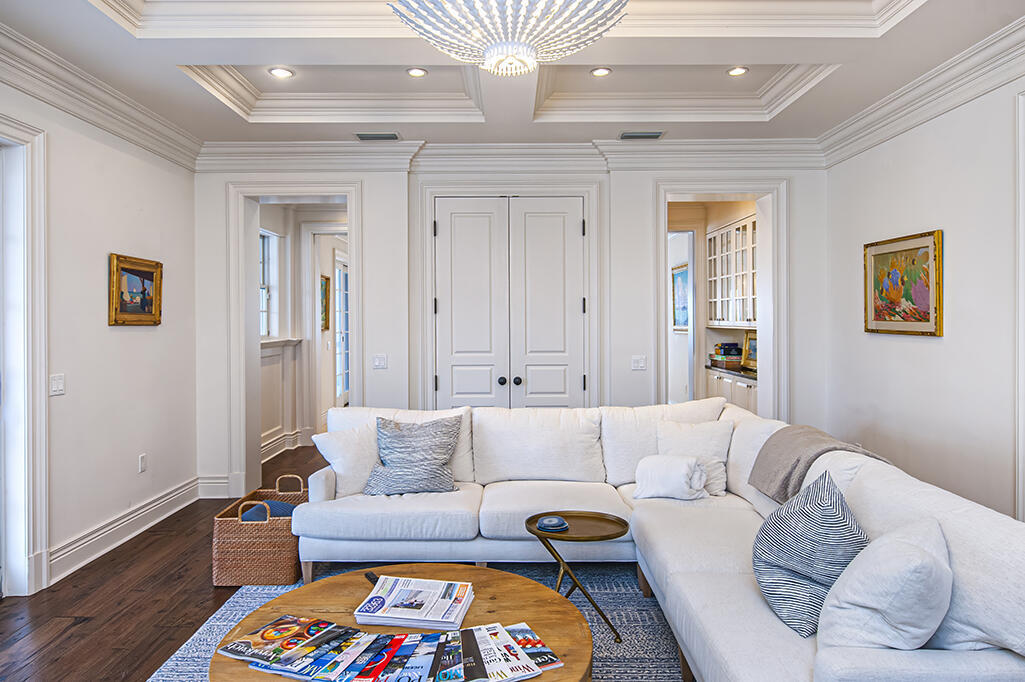 1010 Easter Lily #204 Vero Beach, FL 32963