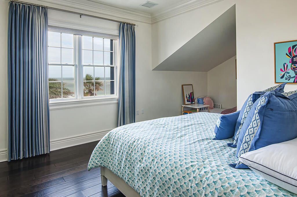 1010 Easter Lily #204 Vero Beach, FL 32963