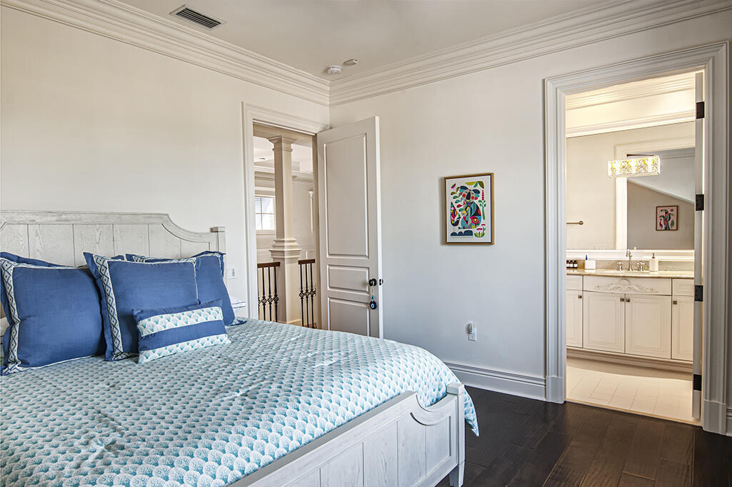 1010 Easter Lily #204 Vero Beach, FL 32963