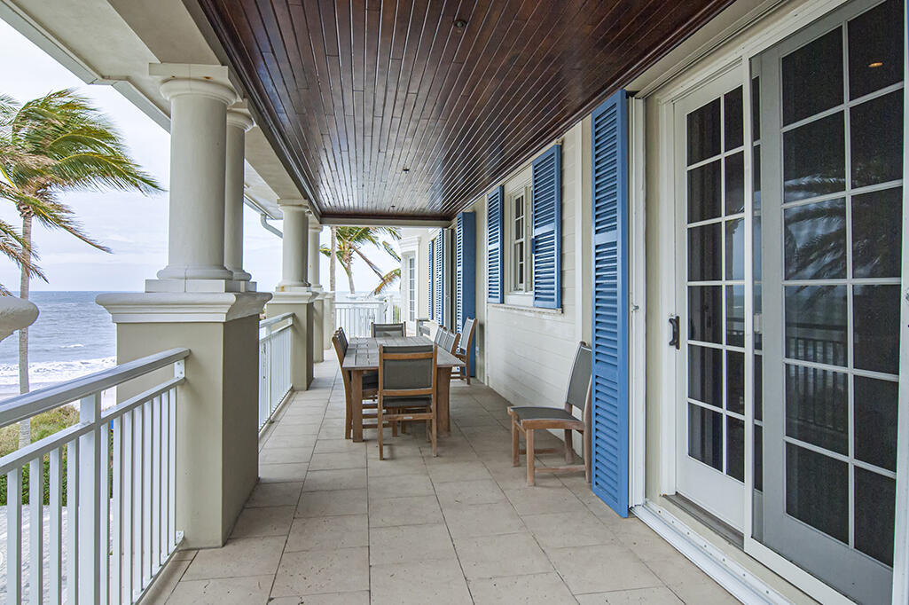 1010 Easter Lily #204 Vero Beach, FL 32963