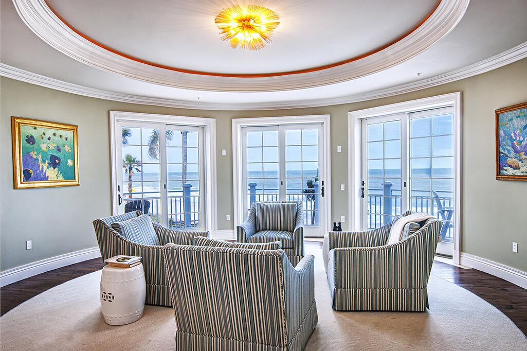1010 Easter Lily #204 Vero Beach, FL 32963